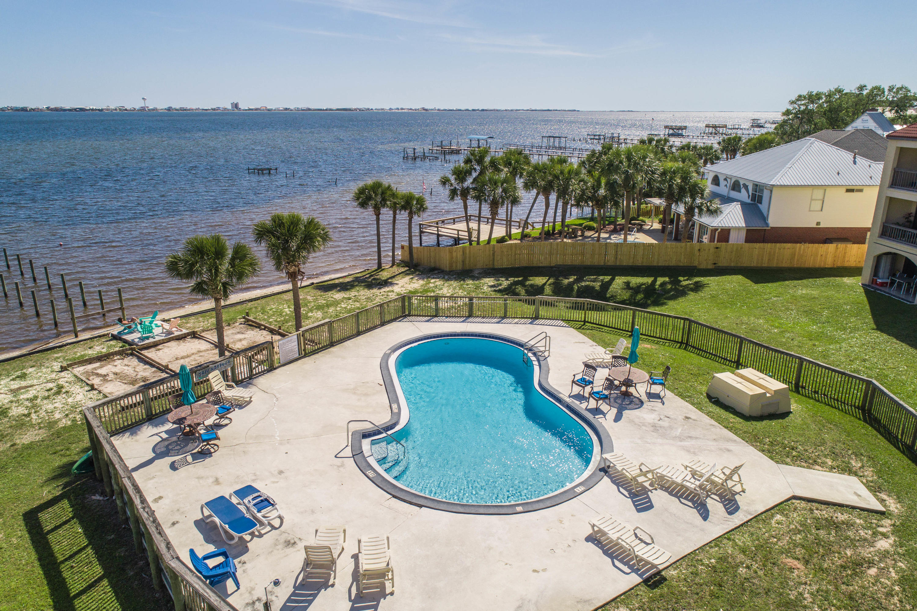 SAFE HARBOUR VILLAGE CONDO - Residential