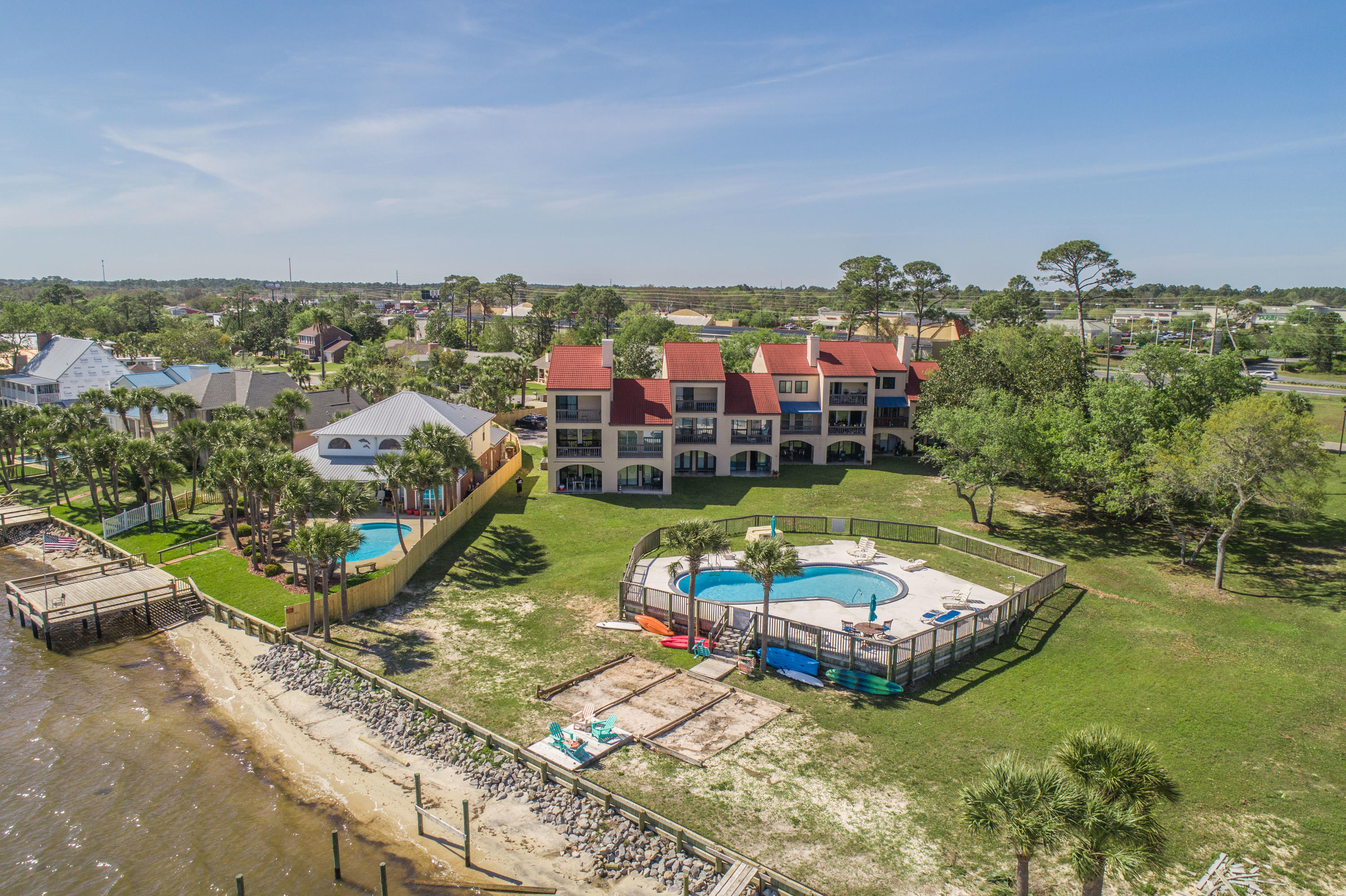 SAFE HARBOUR VILLAGE CONDO - Residential