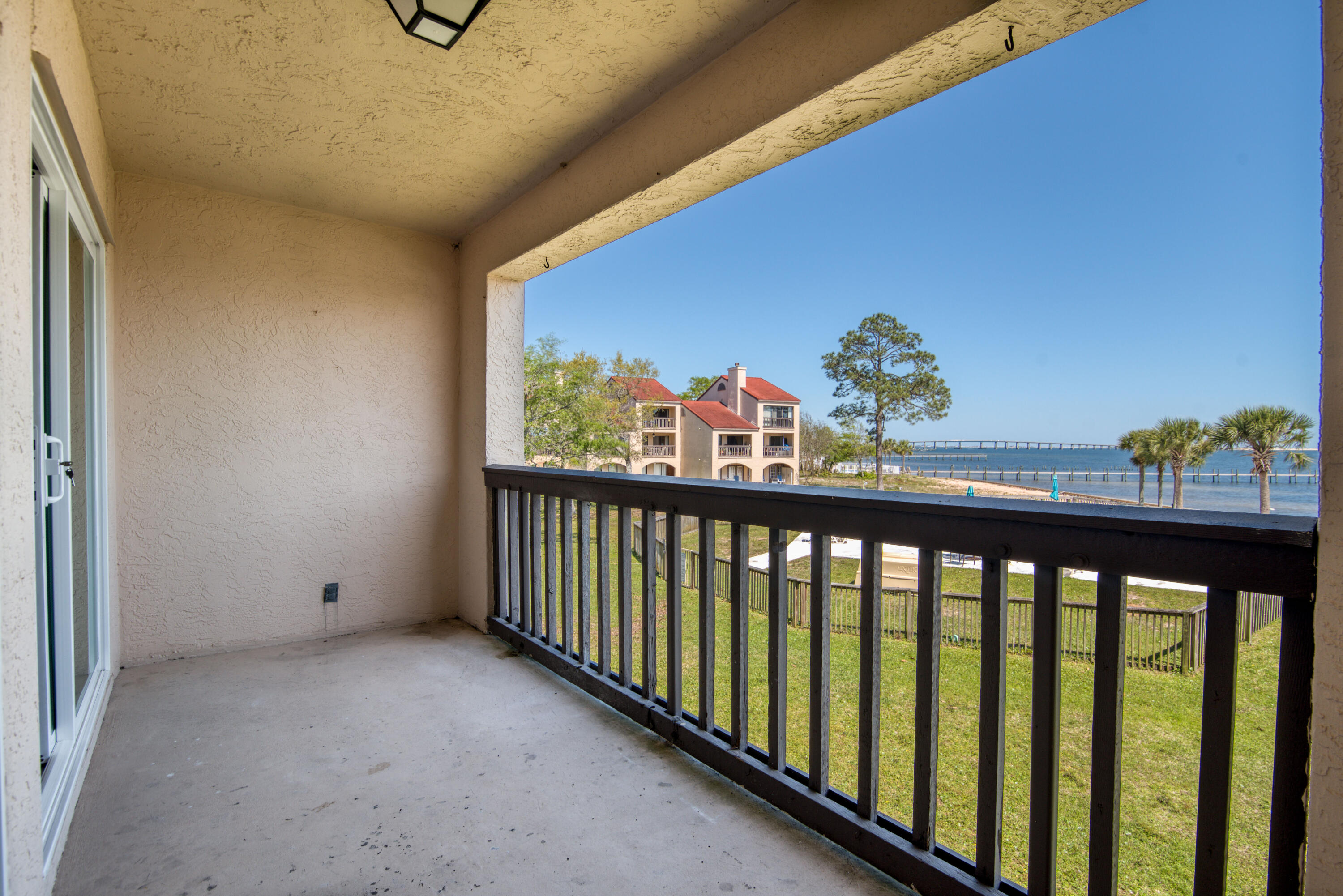 SAFE HARBOUR VILLAGE CONDO - Residential