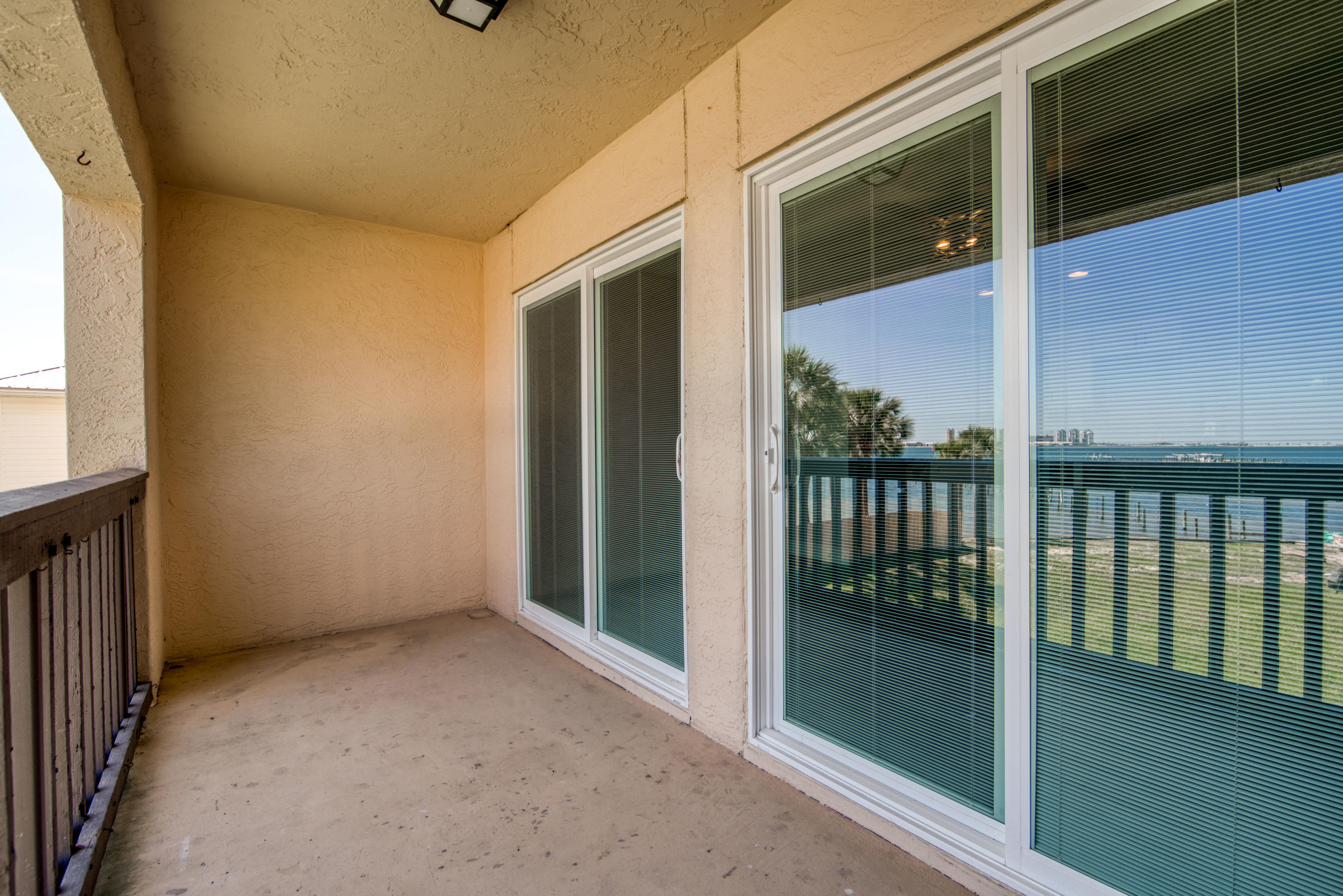 SAFE HARBOUR VILLAGE CONDO - Residential