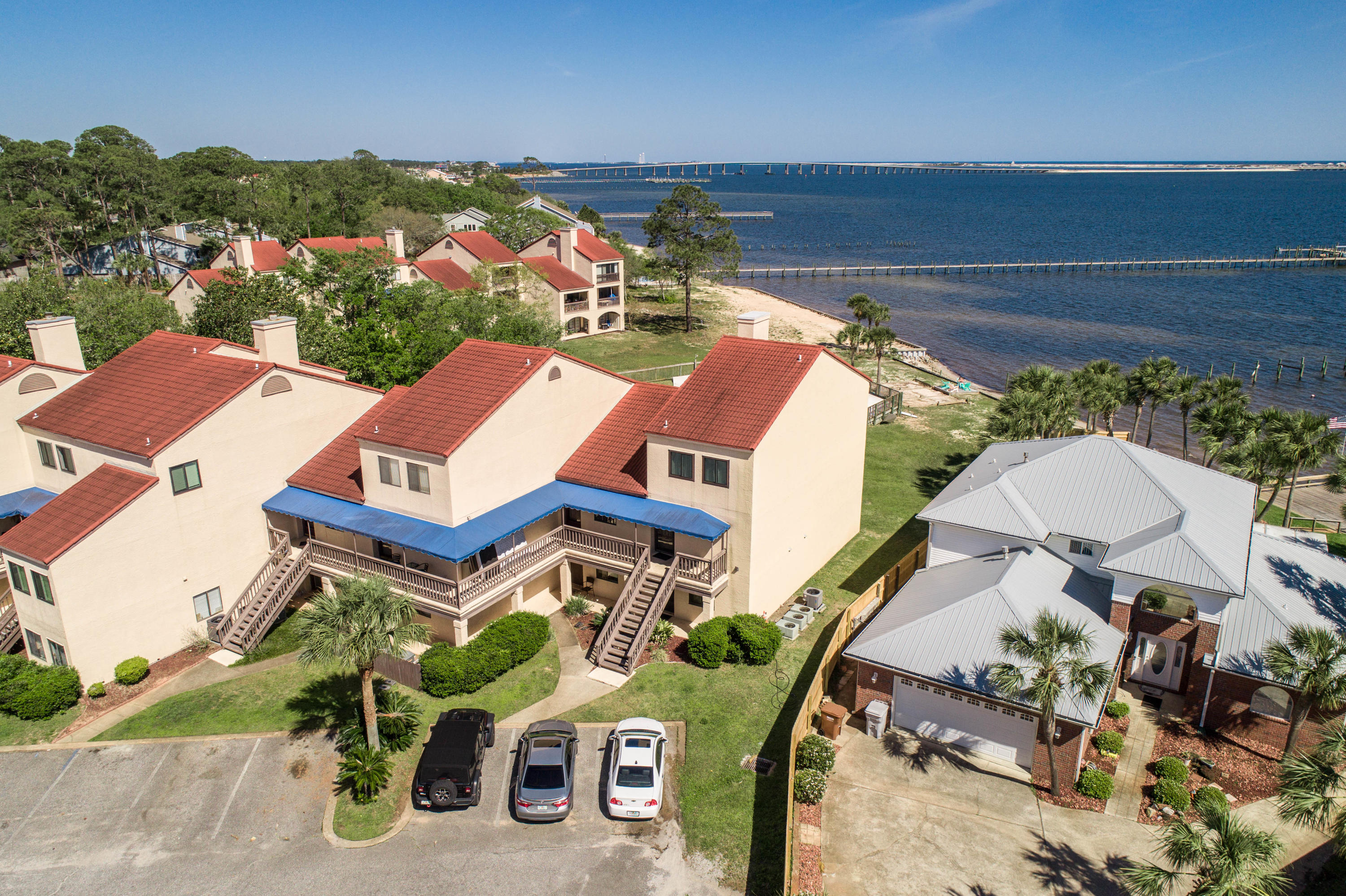 SAFE HARBOUR VILLAGE CONDO - Residential