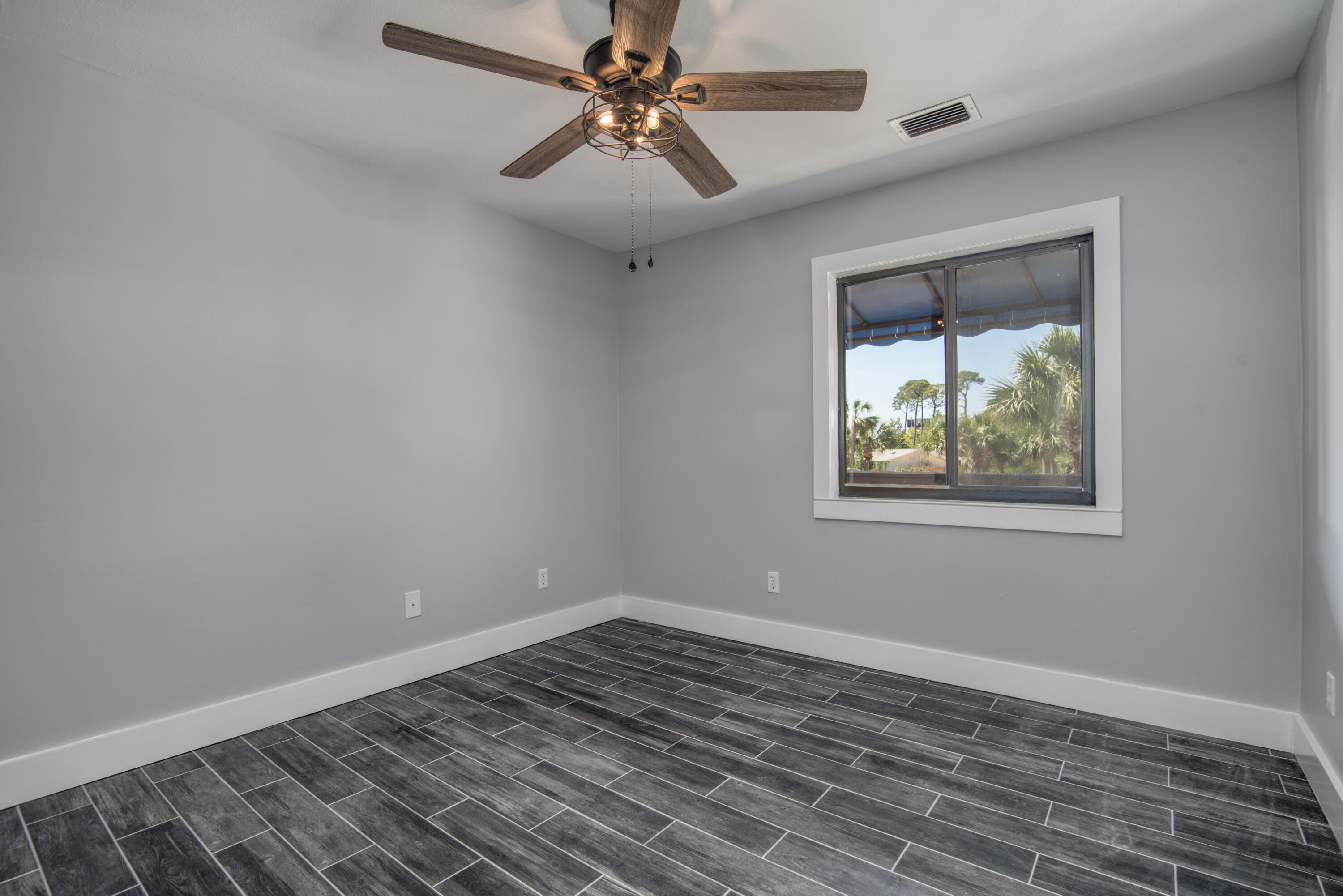 SAFE HARBOUR VILLAGE CONDO - Residential