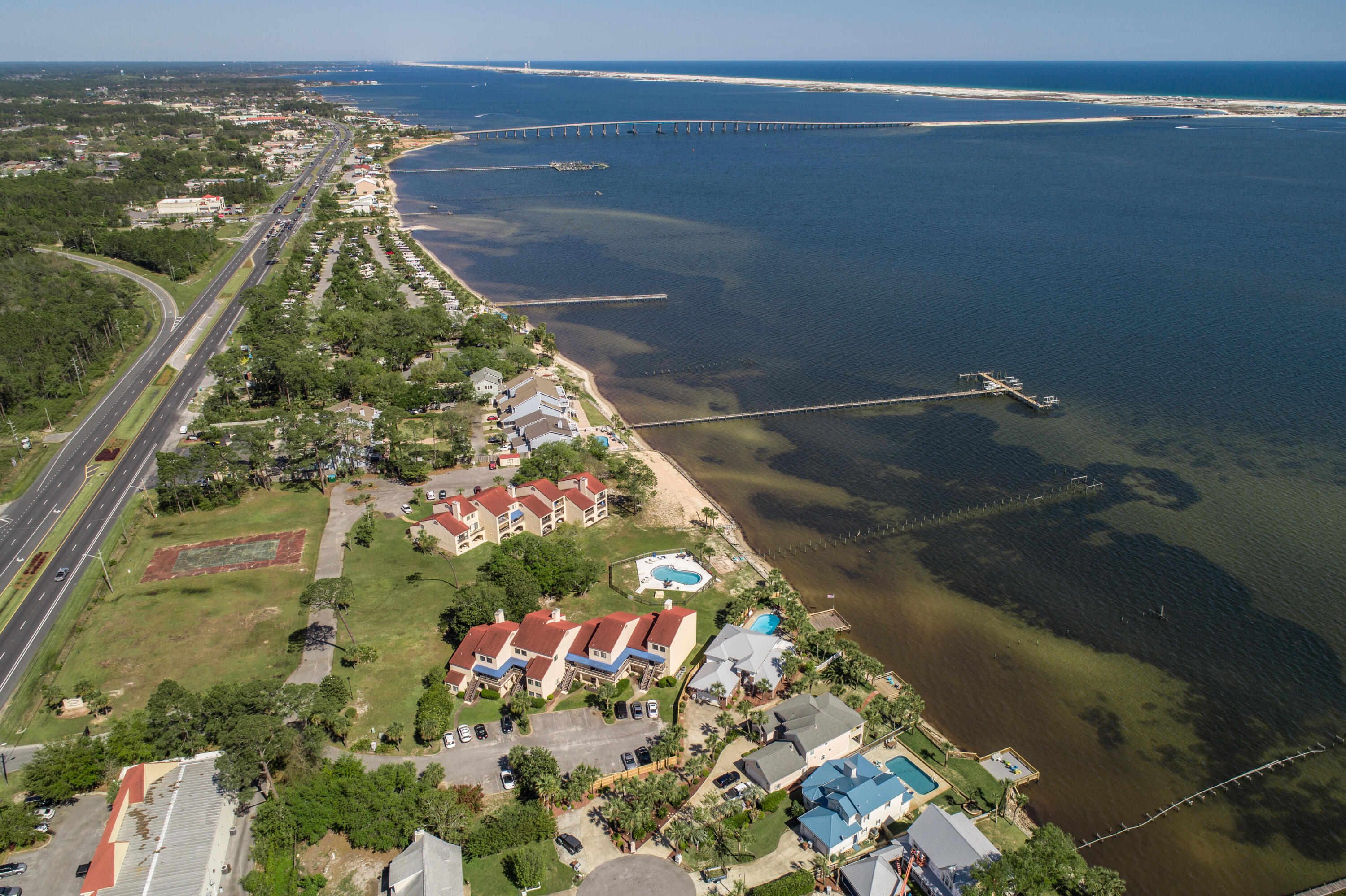 SAFE HARBOUR VILLAGE CONDO - Residential