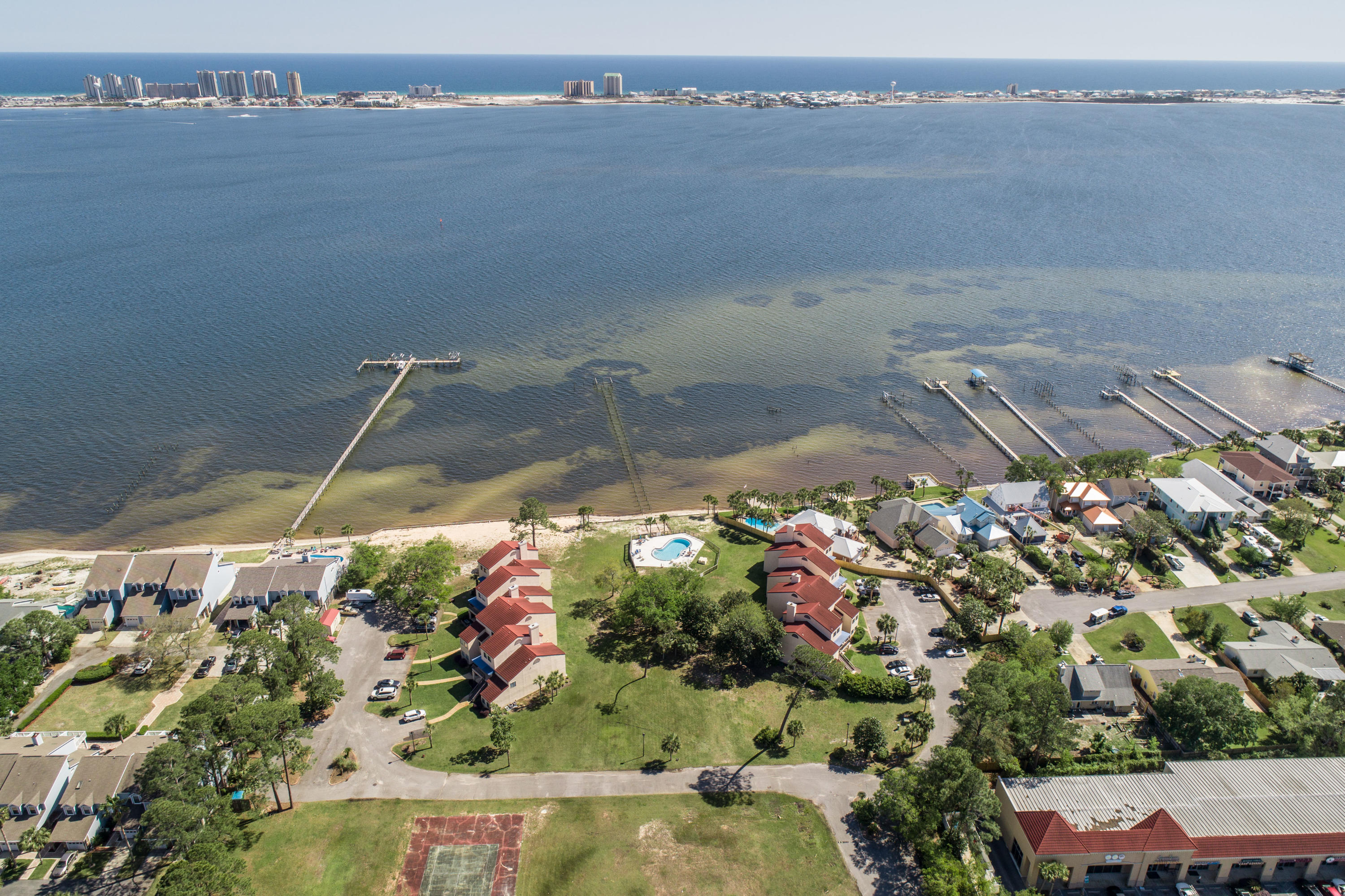 SAFE HARBOUR VILLAGE CONDO - Residential