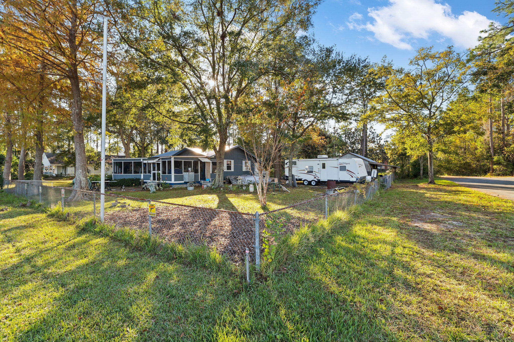 TOWN OF SANTA ROSA - Residential
