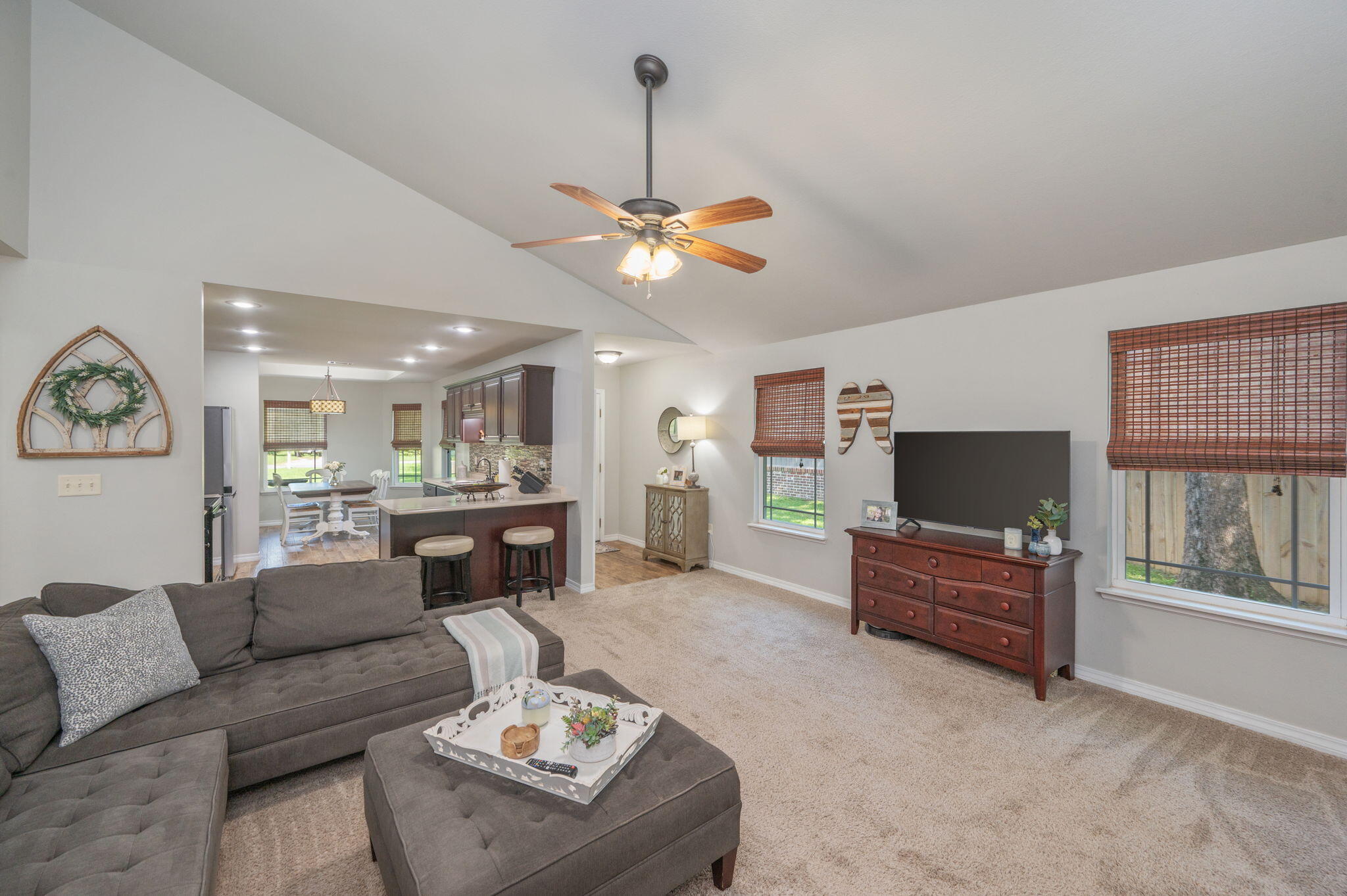 QUIET OAKS S/D - Residential