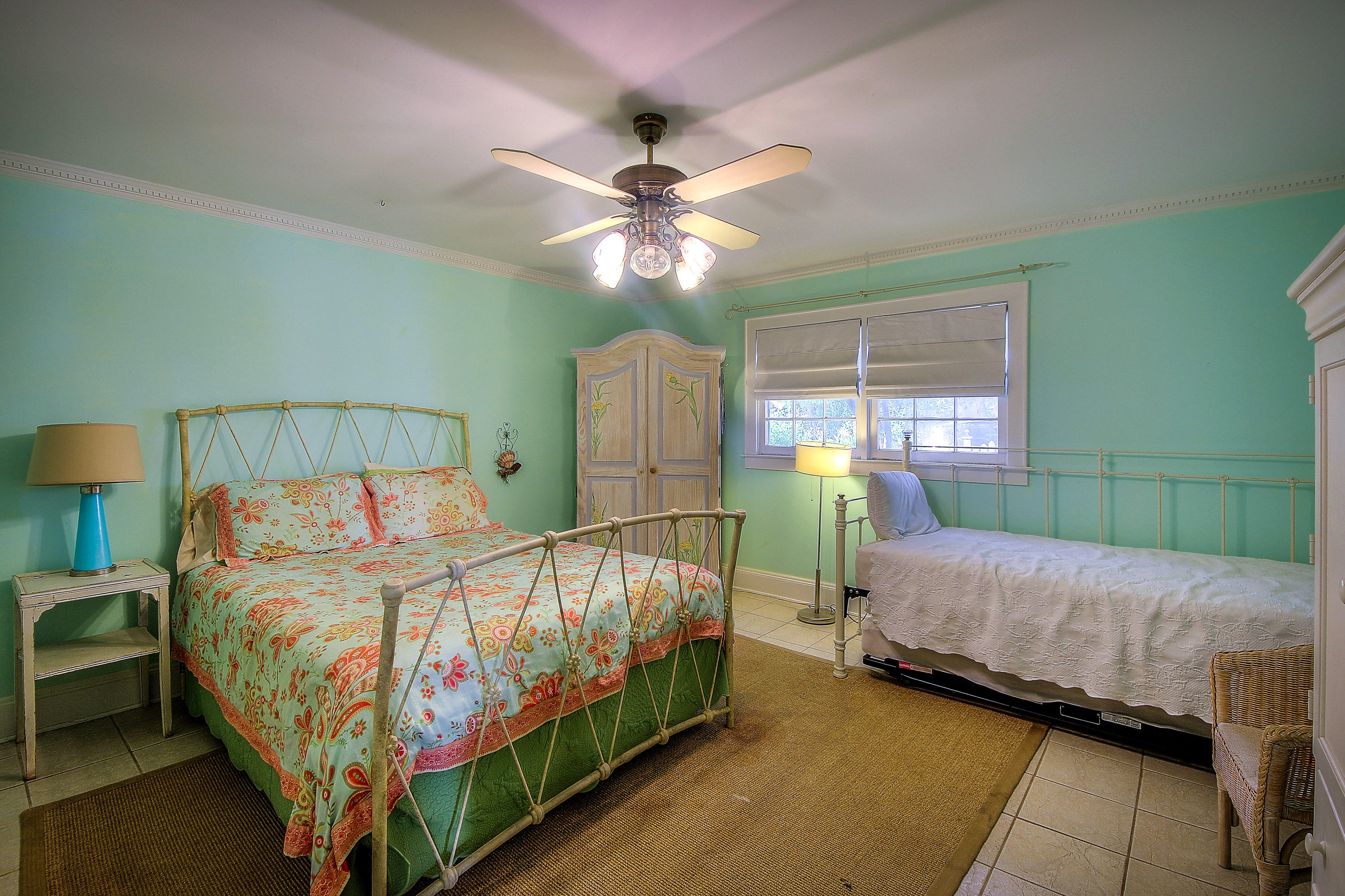 SEAGROVE 1ST ADDN - Residential