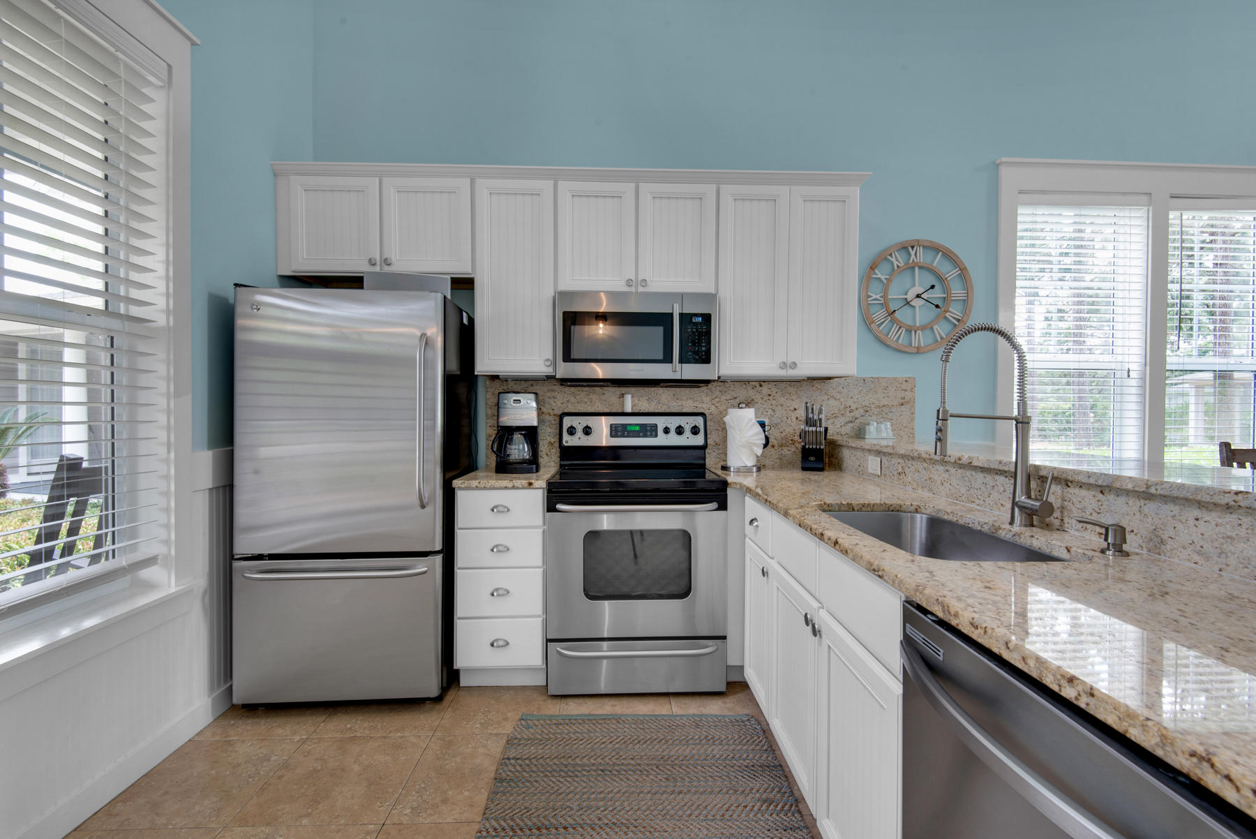 LAUREL GROVE - Residential