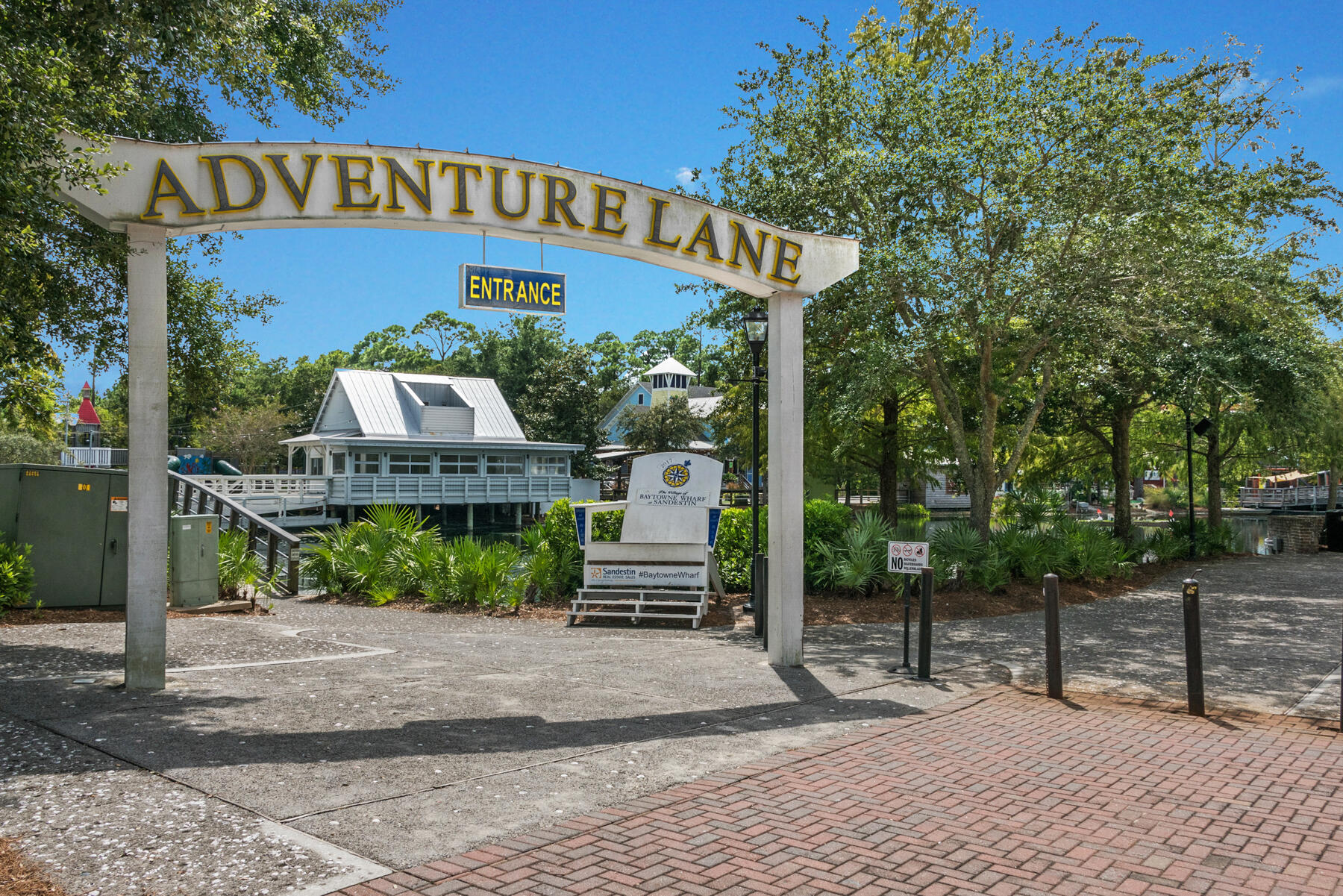 LAUREL GROVE - Residential