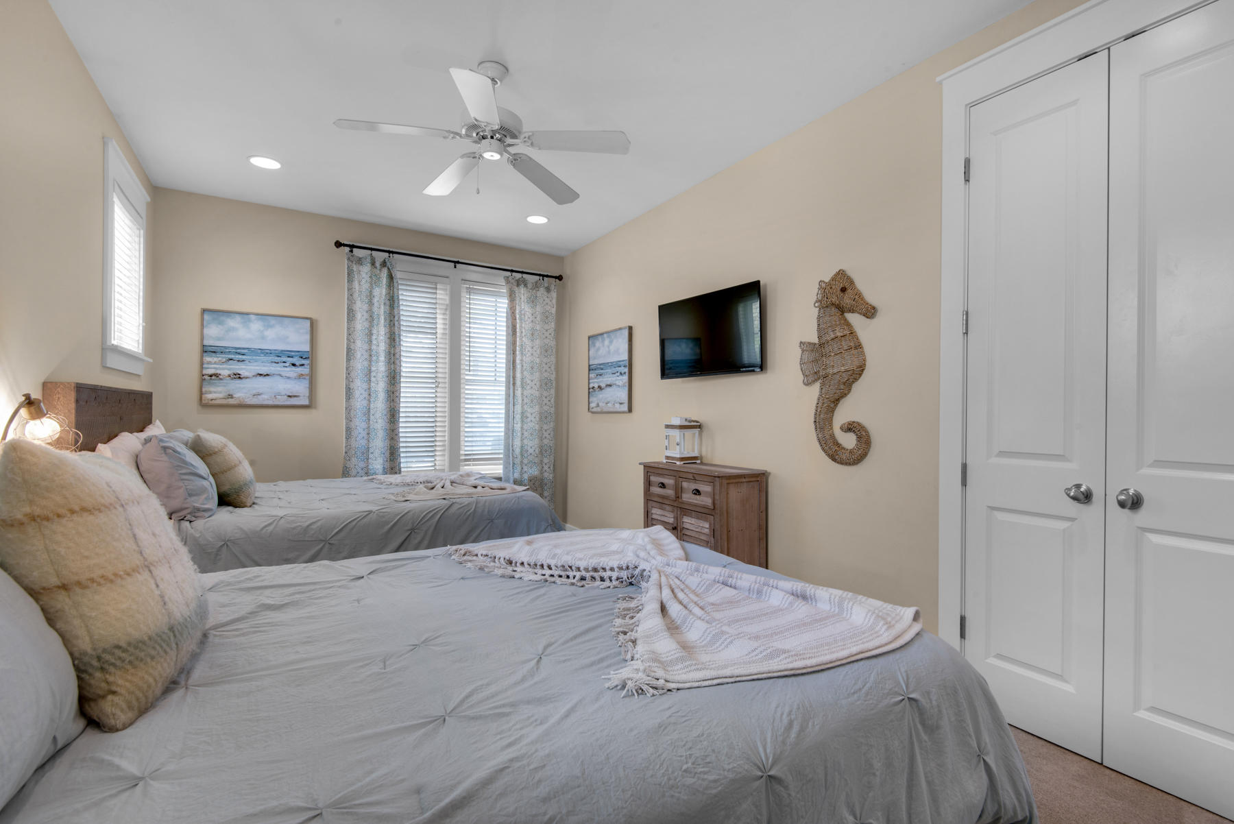 LAUREL GROVE - Residential