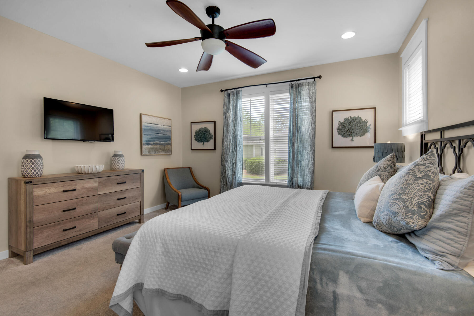 LAUREL GROVE - Residential