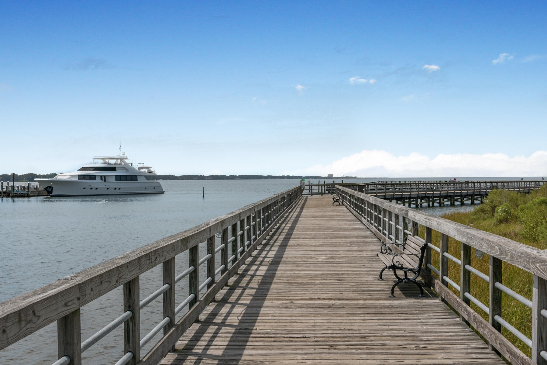 LAUREL GROVE - Residential