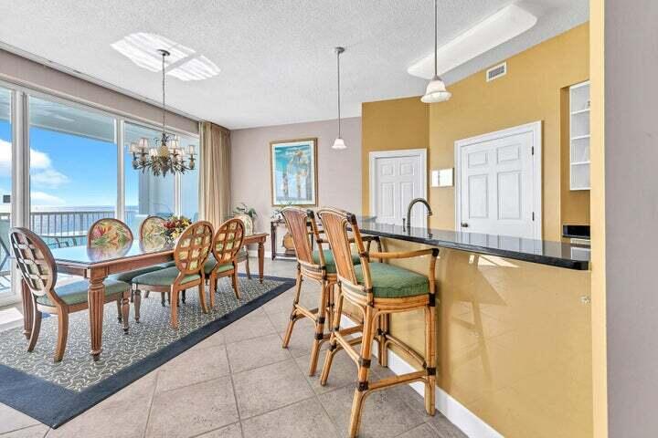 OCEANIA CONDO - Residential