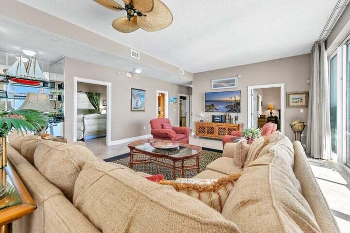 OCEANIA CONDO - Residential