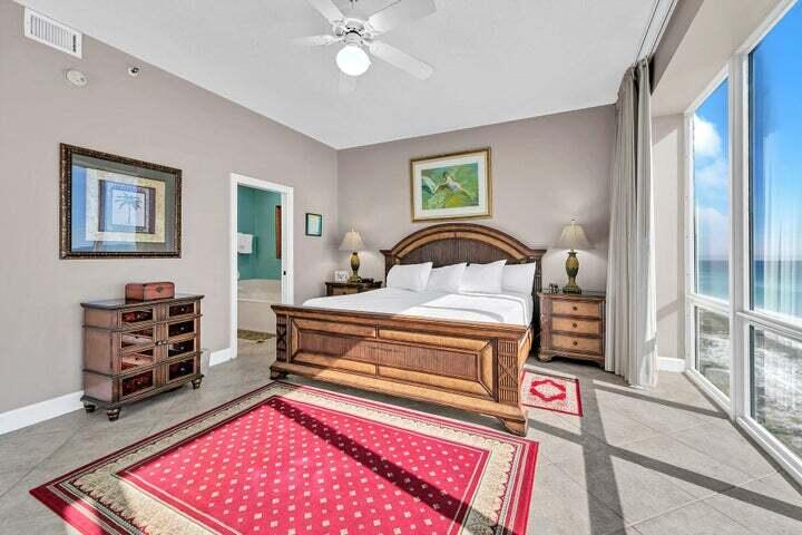 OCEANIA CONDO - Residential