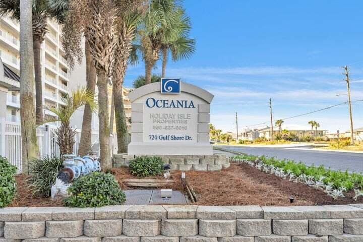 OCEANIA CONDO - Residential