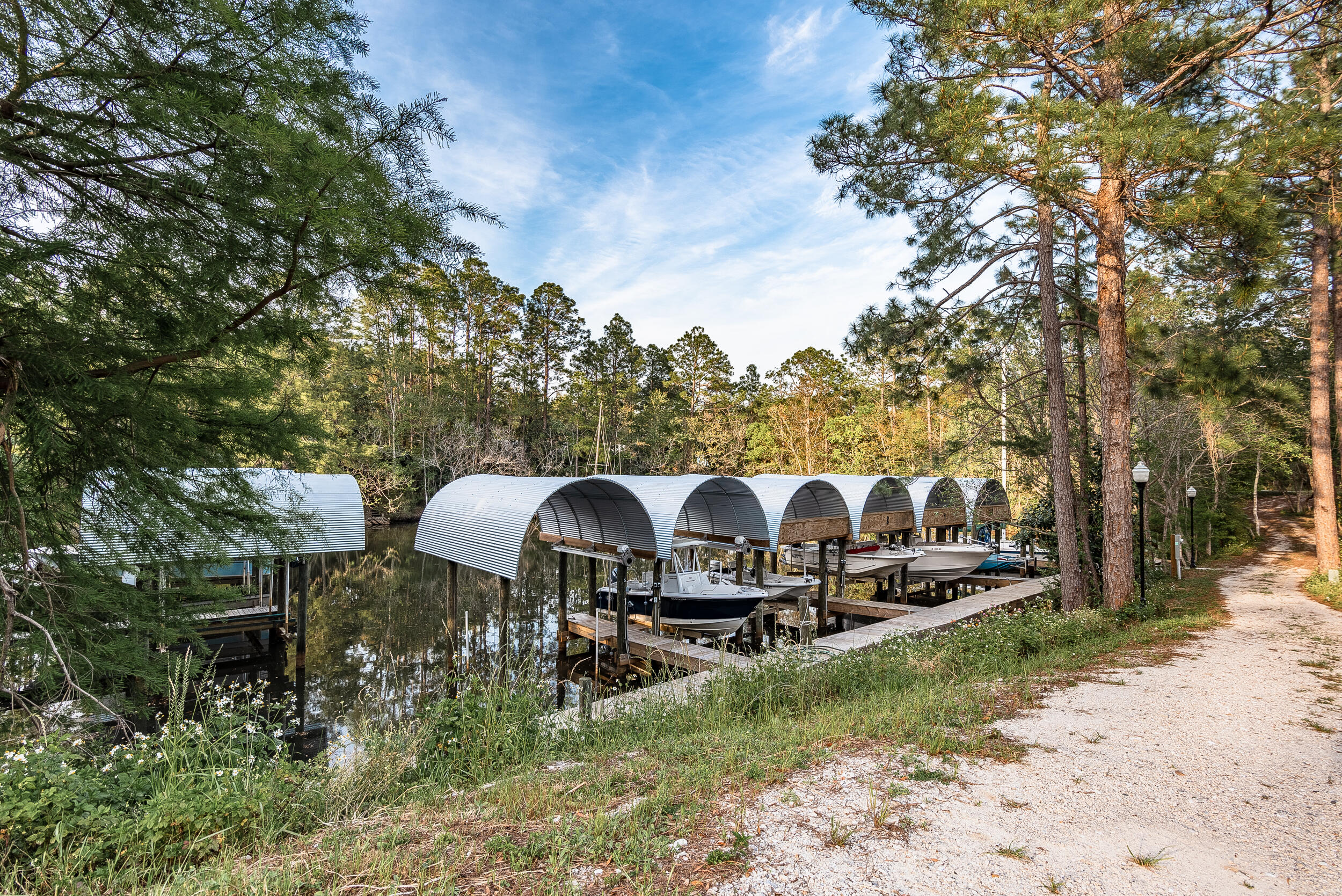 GRAYTON BAYOU - Residential