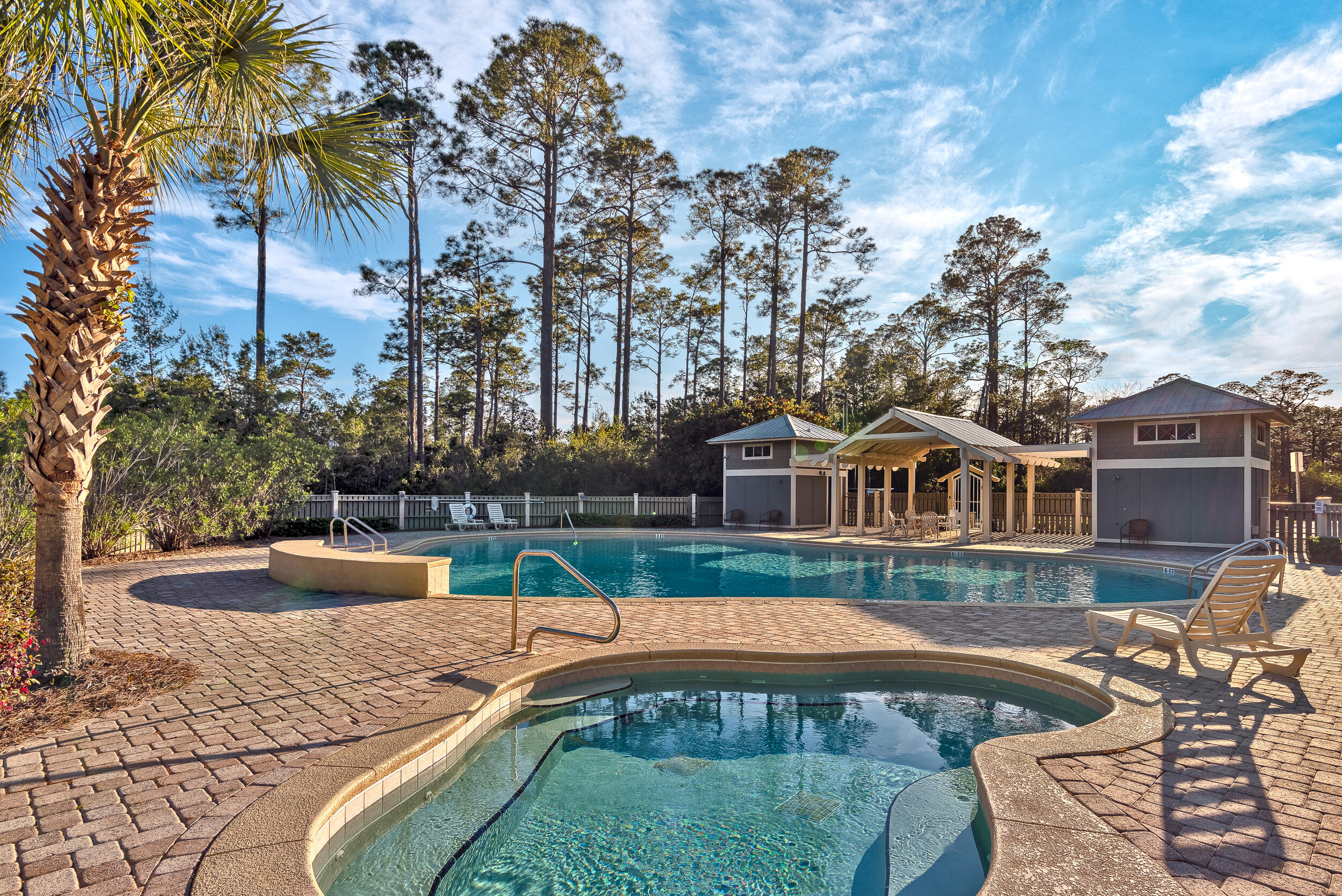 GRAYTON BAYOU - Residential