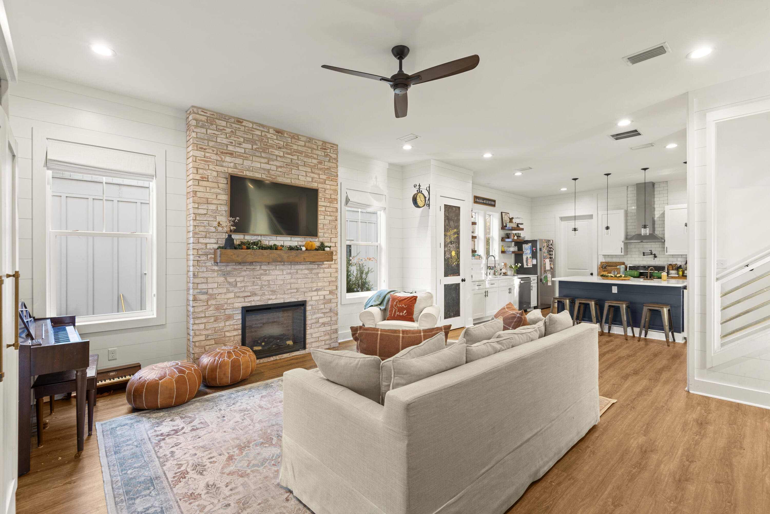 GRAYTON BAYOU - Residential