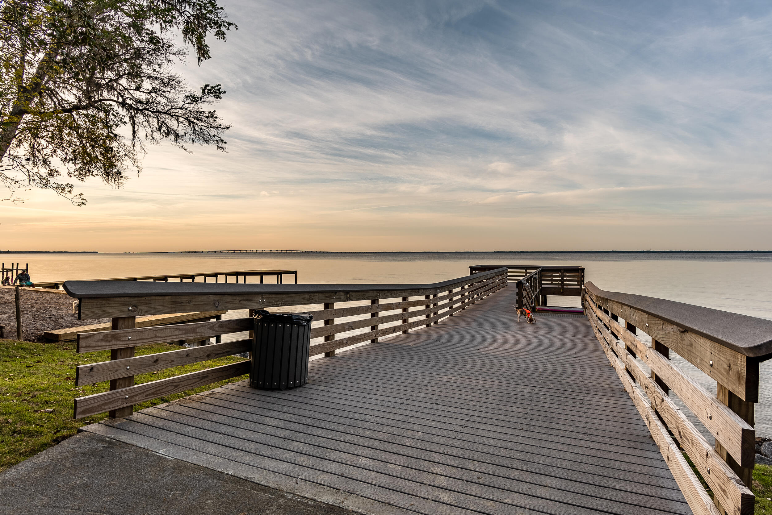 GRAYTON BAYOU - Residential