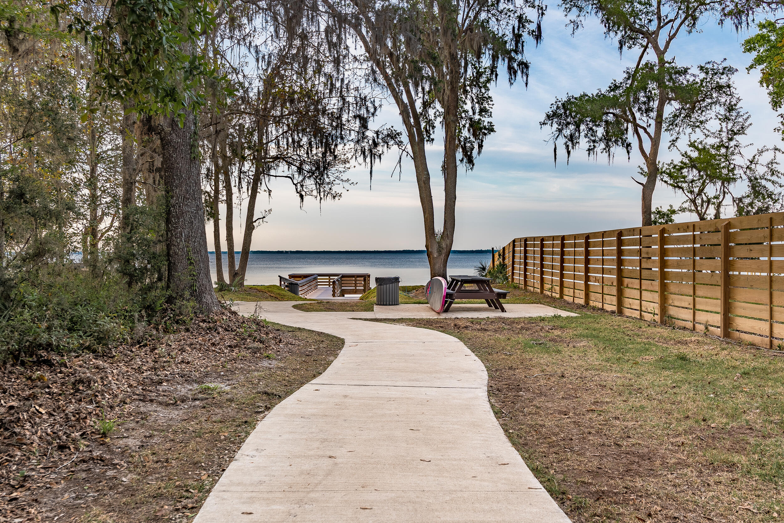 GRAYTON BAYOU - Residential