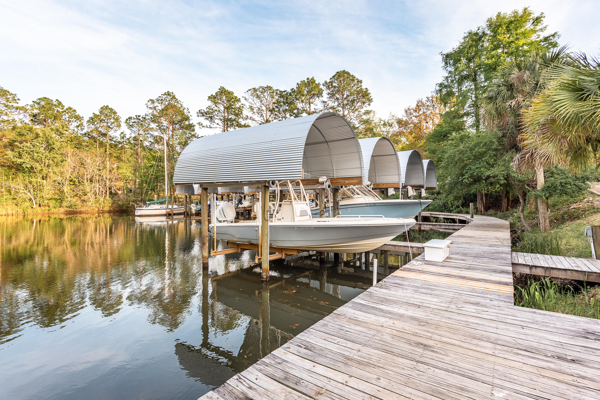 GRAYTON BAYOU - Residential