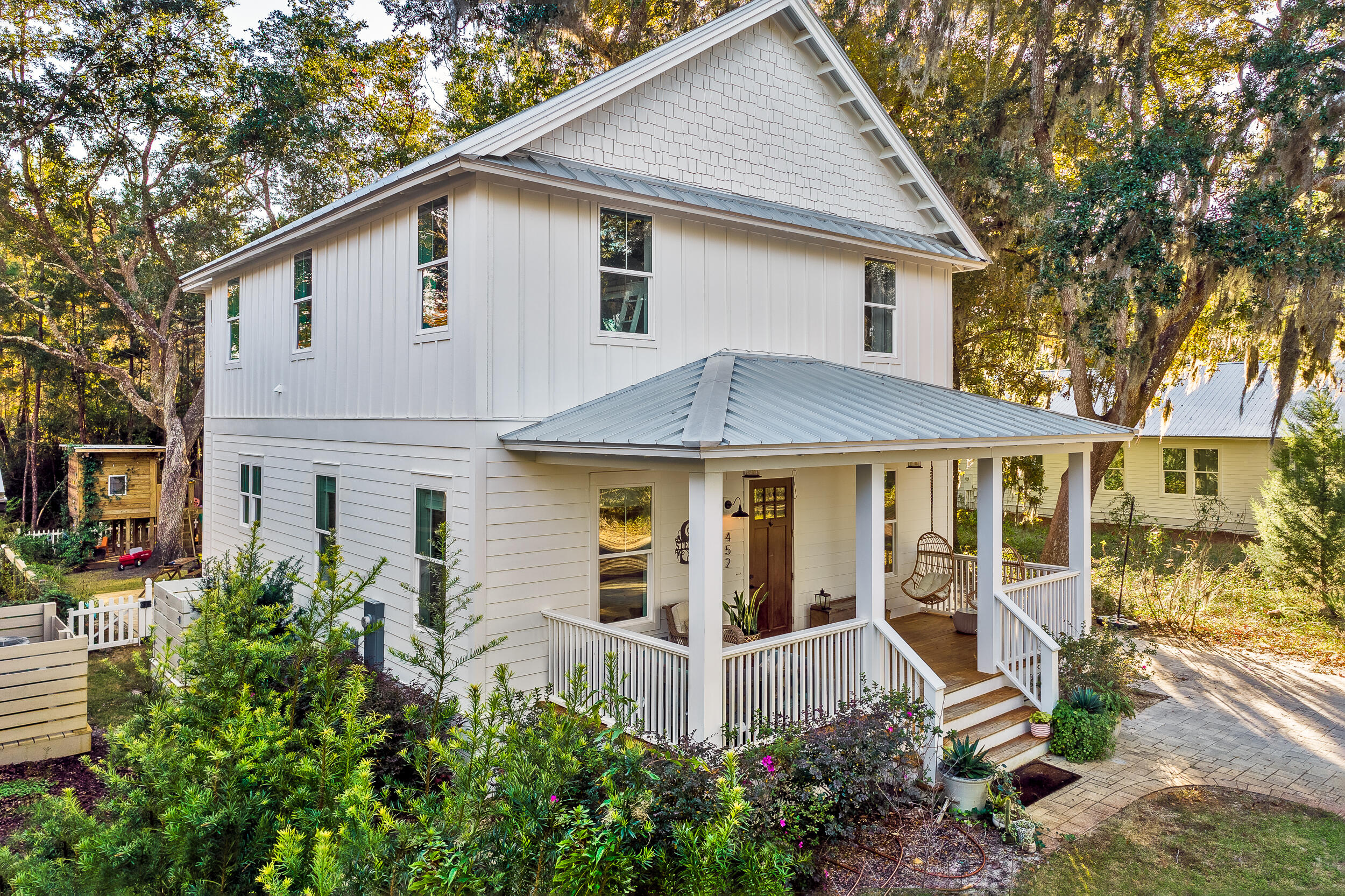 GRAYTON BAYOU - Residential