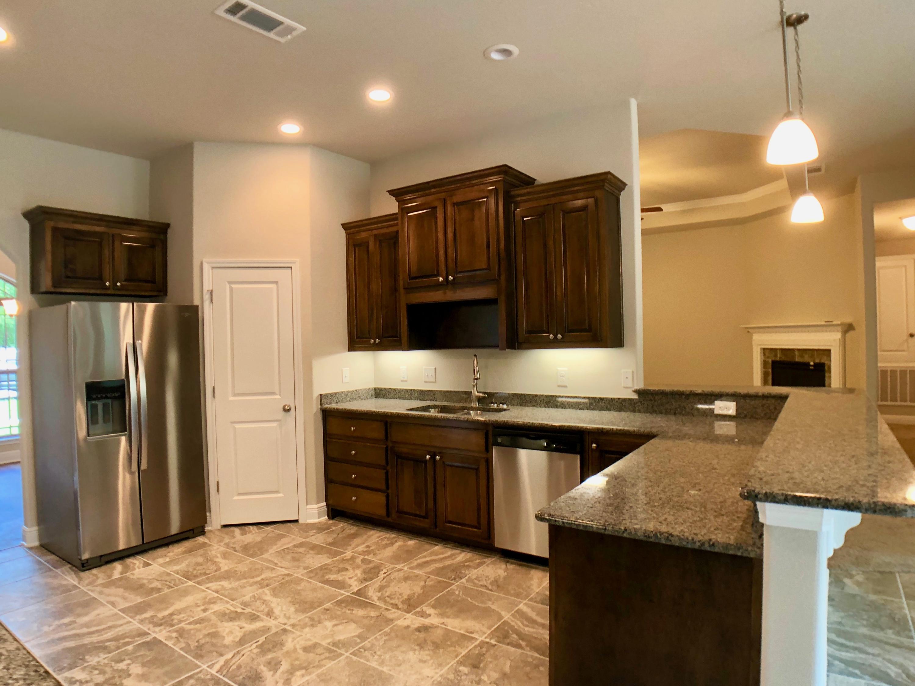 FOX VALLEY - Residential