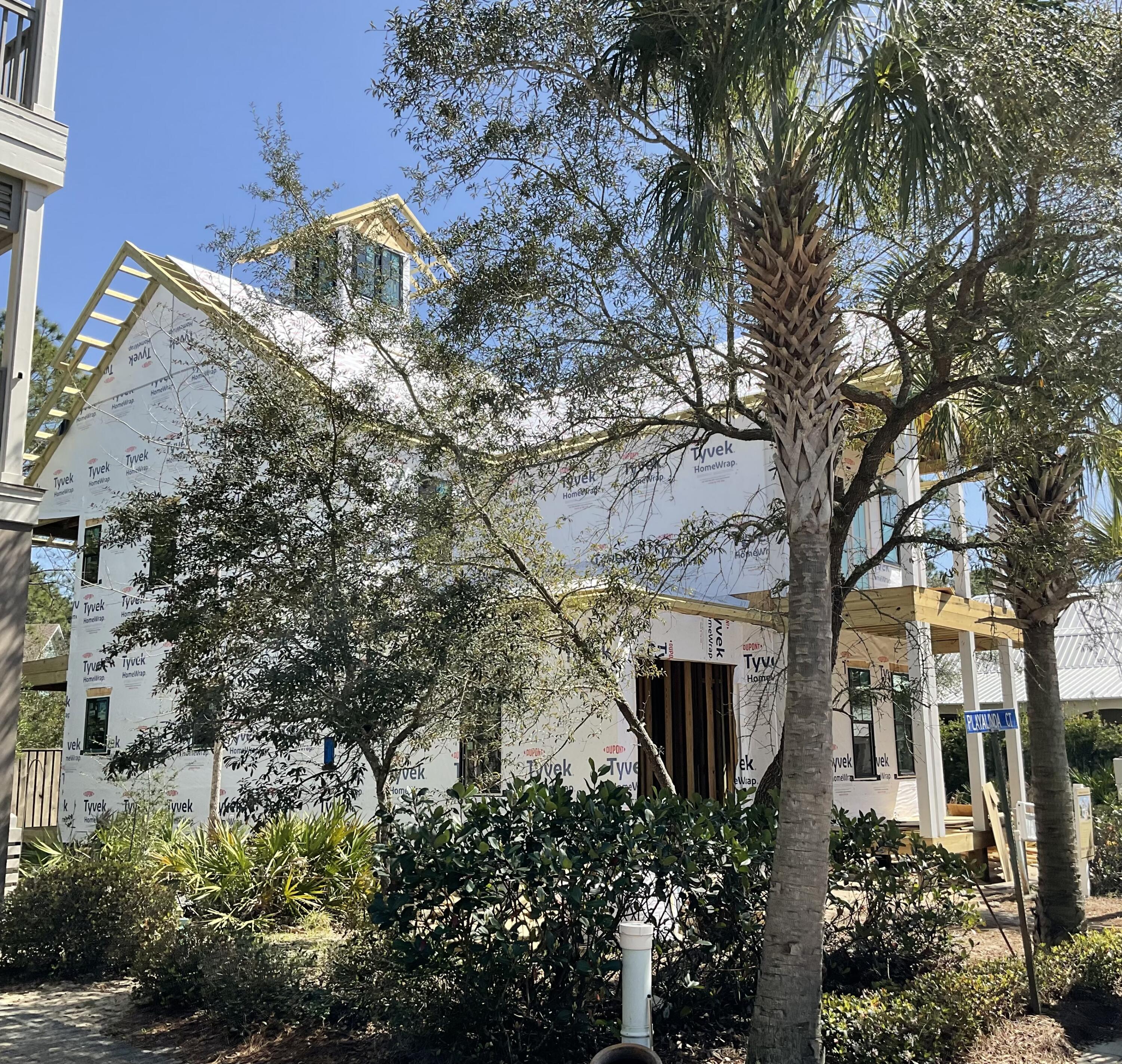 COTTAGES AT EASTERN LAKE - Residential