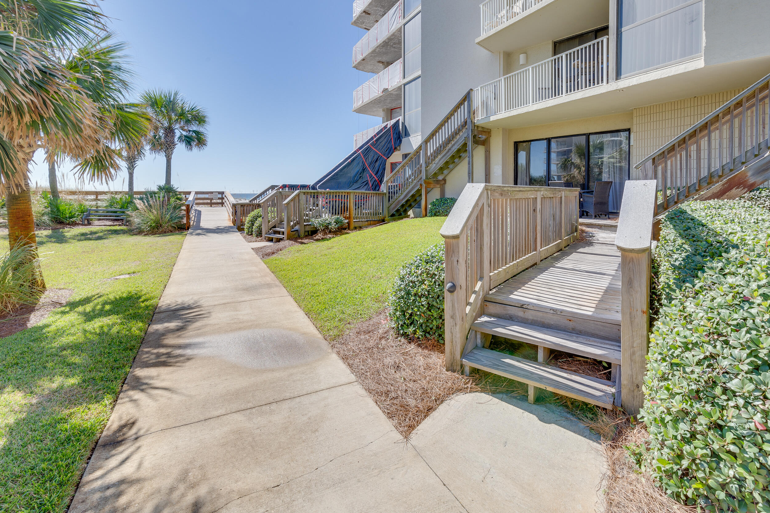 MAINSAIL CONDO PH 4 - Residential