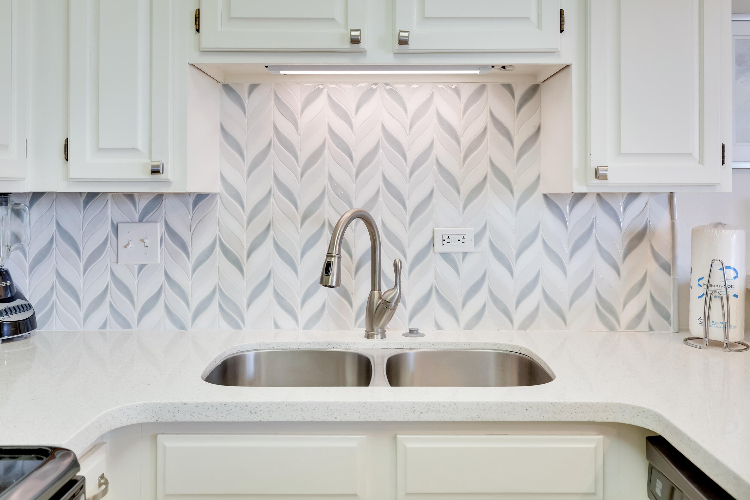 MAINSAIL CONDO PH 4 - Residential