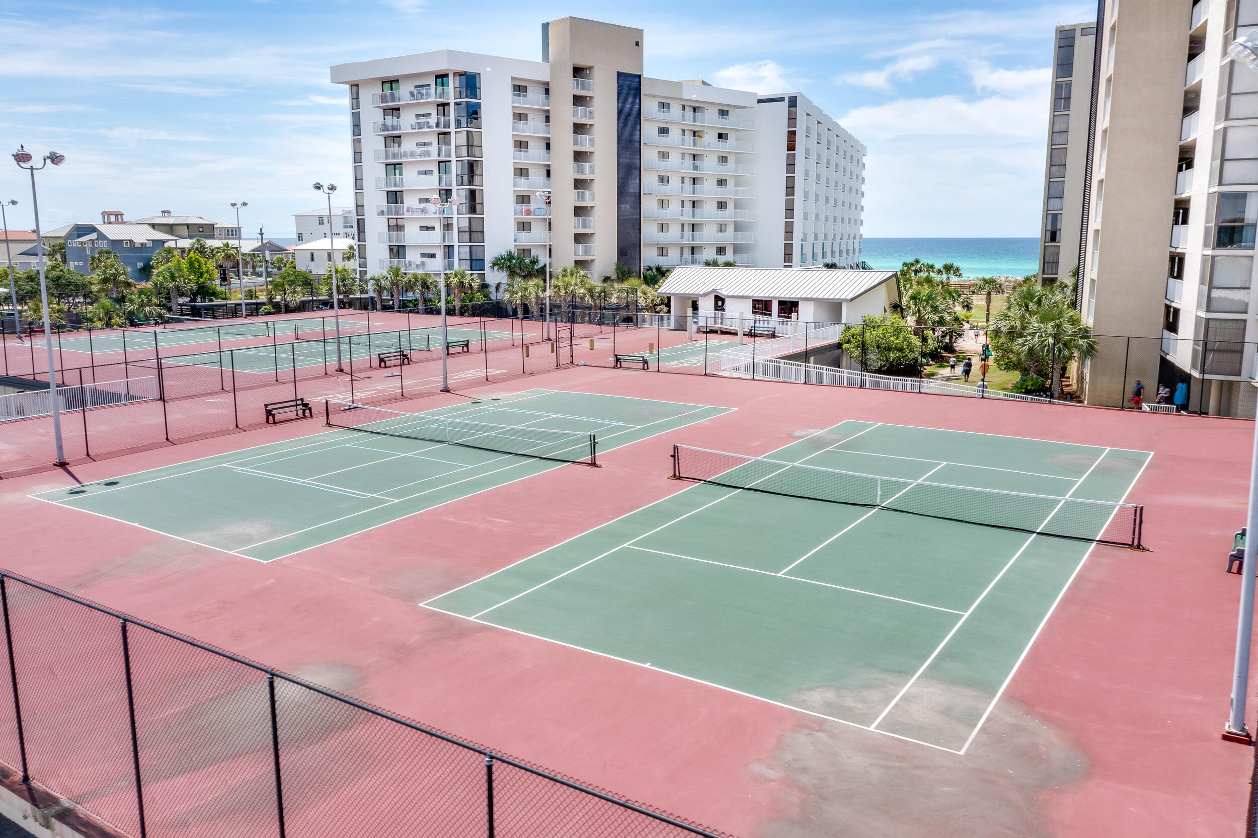 MAINSAIL CONDO PH 4 - Residential