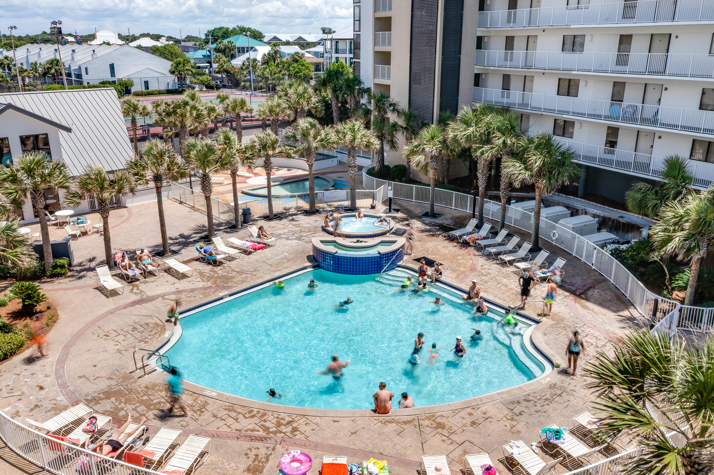 MAINSAIL CONDO PH 4 - Residential