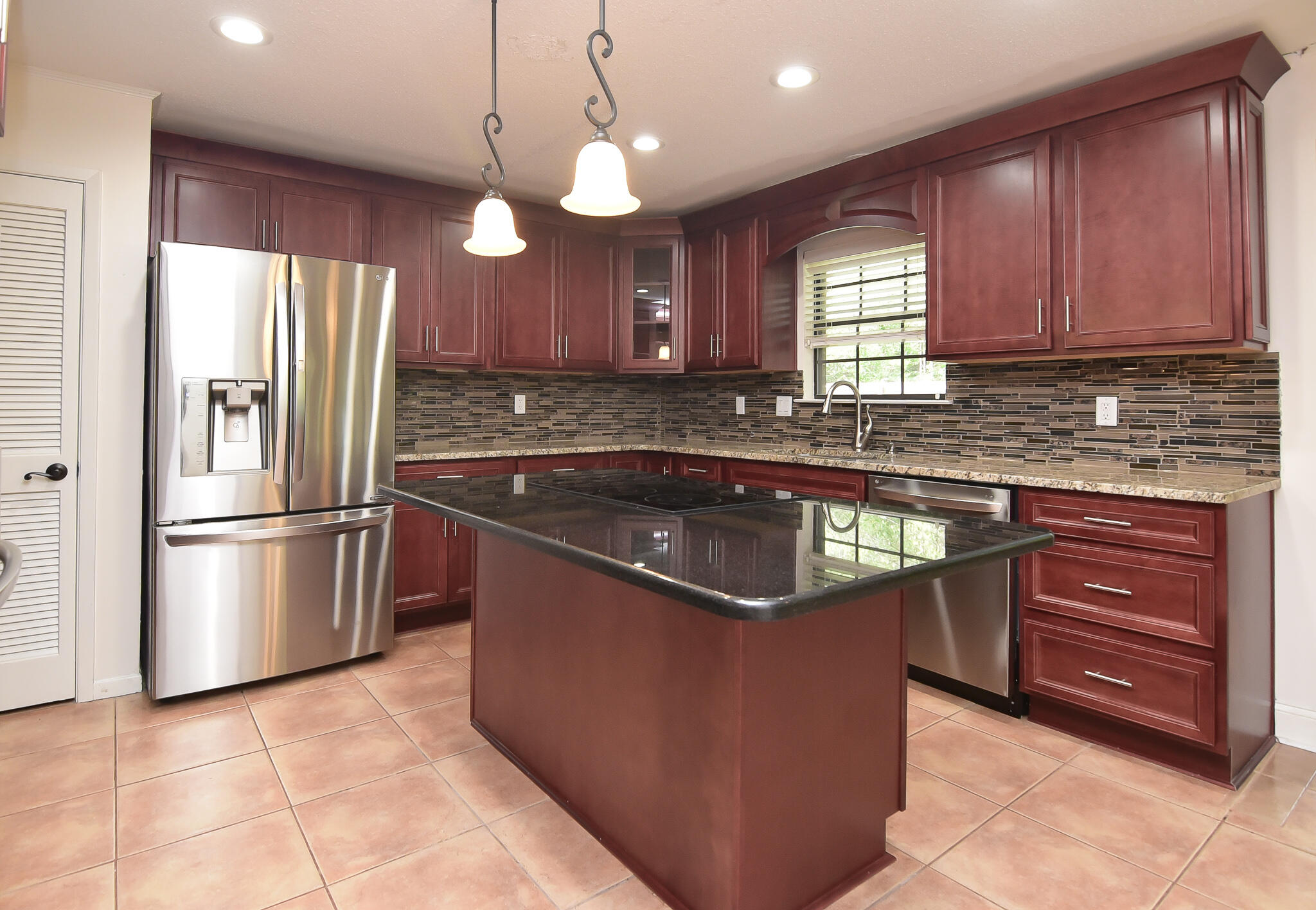 BLUEWATER BAY 3 - Residential