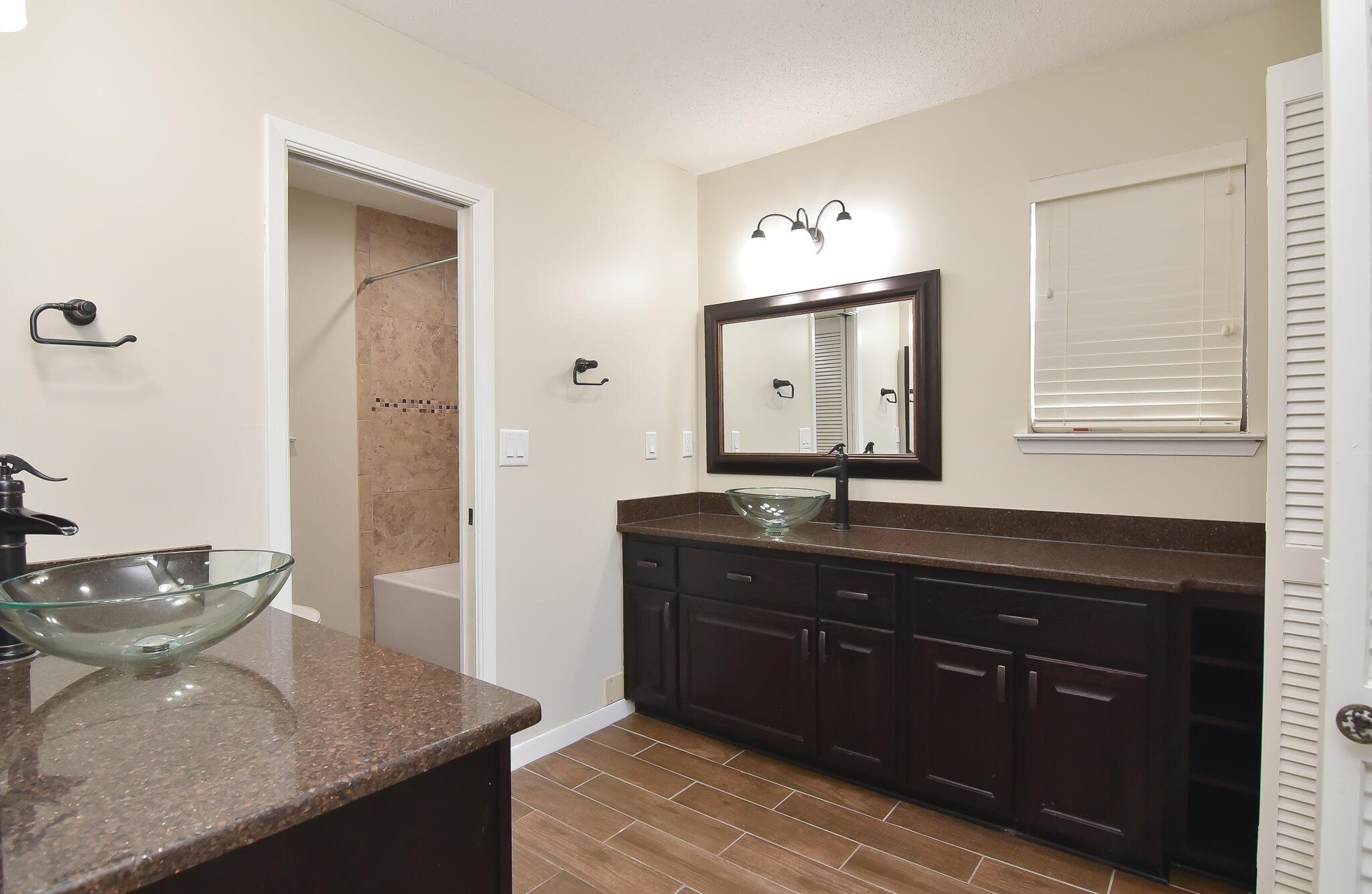 BLUEWATER BAY 3 - Residential