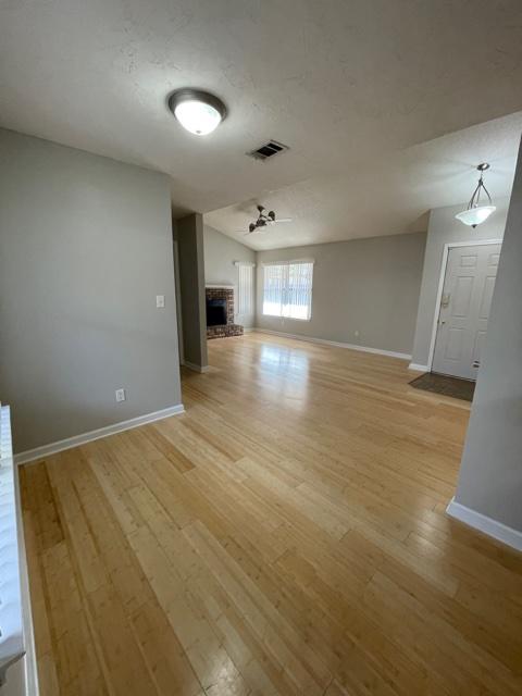 OAKWOOD T/H - Residential Lease