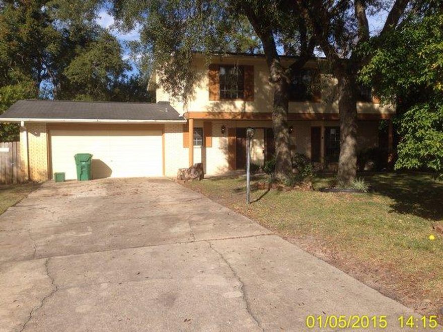 Spacious Traditional Home w/ Lots to Offer... This 4 Bd / 2 Ba home is centrally located in Ft Walton Beach close to both bases, schools, & shopping. The home offers lots of living space. The garage has been converted to a family room offering even more living space. The backyard features large patio with in ground pool! Don't miss out on this great home.