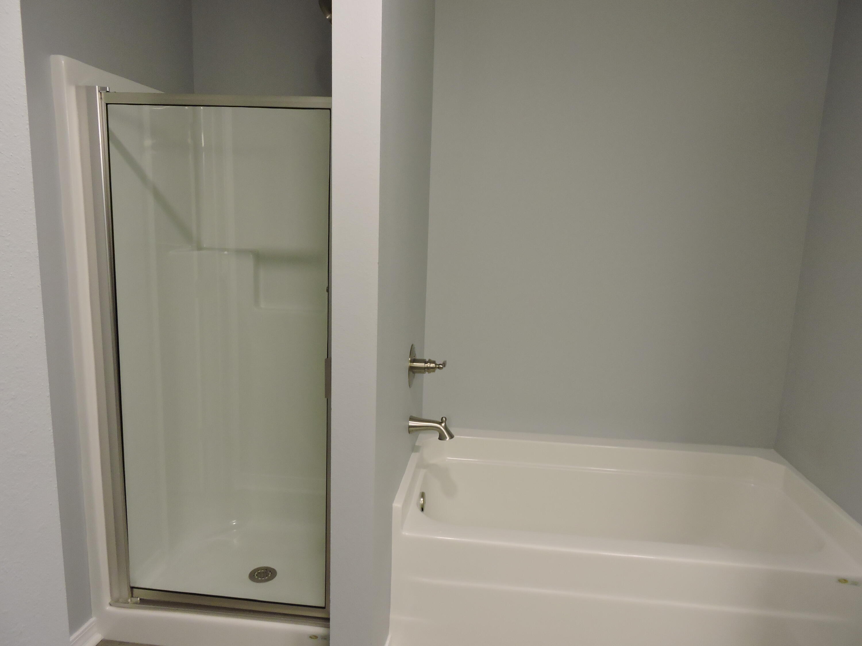 ADAMS POWELL - Residential Lease