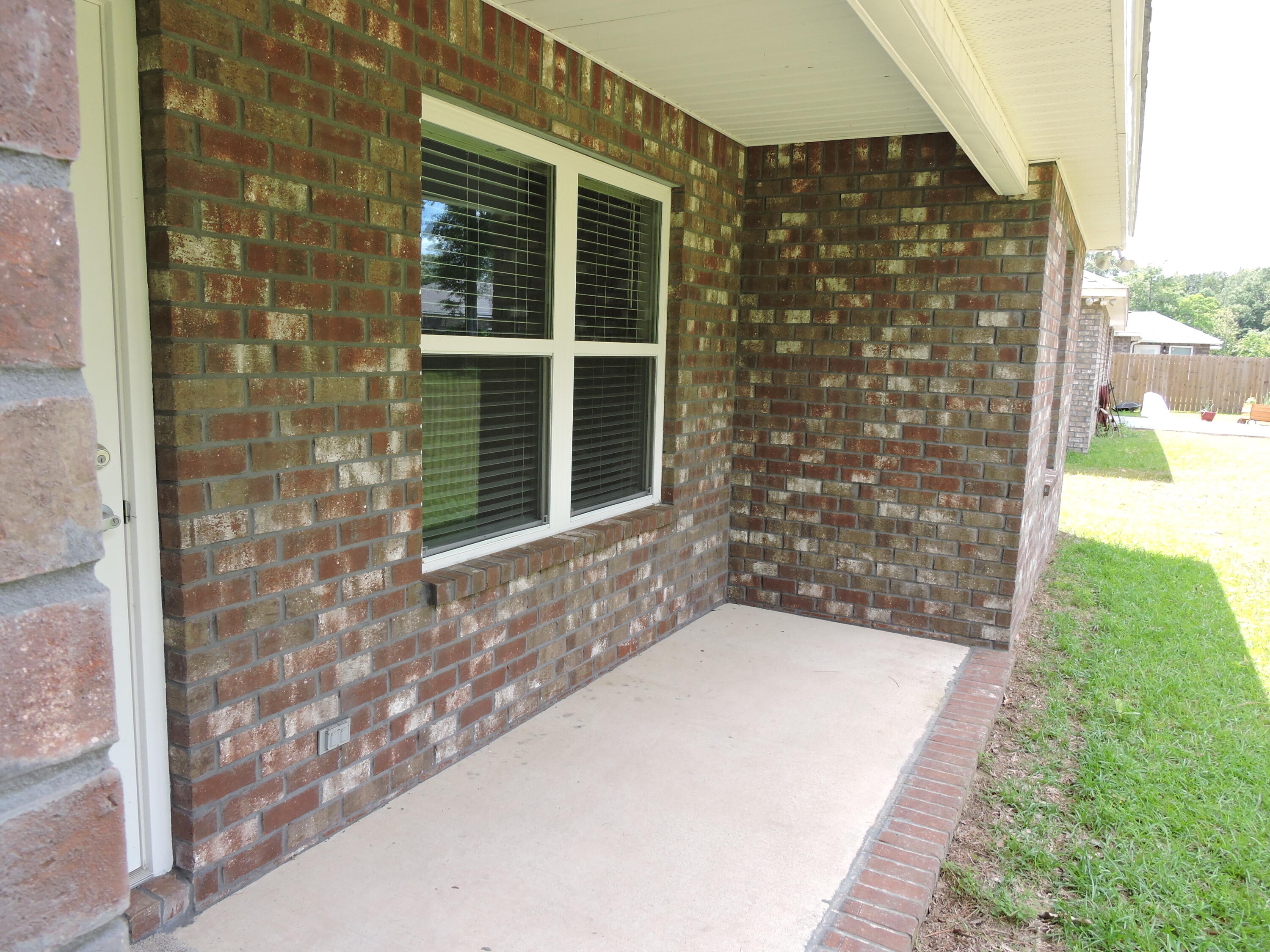 ADAMS POWELL - Residential Lease