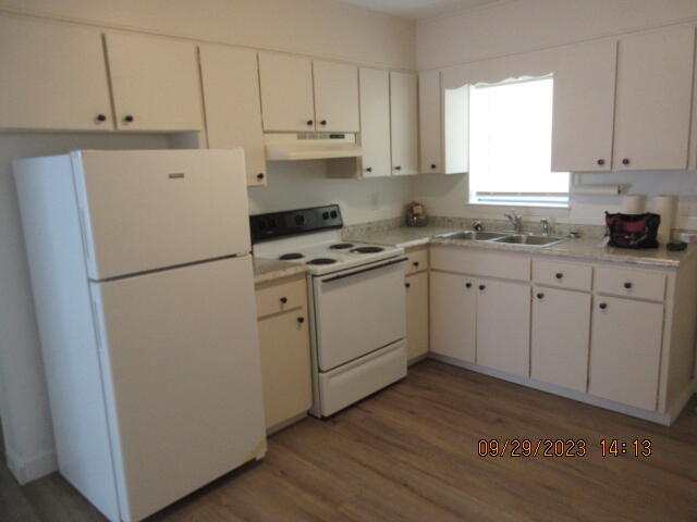 RACETRACK ROAD 1ST - Residential Lease