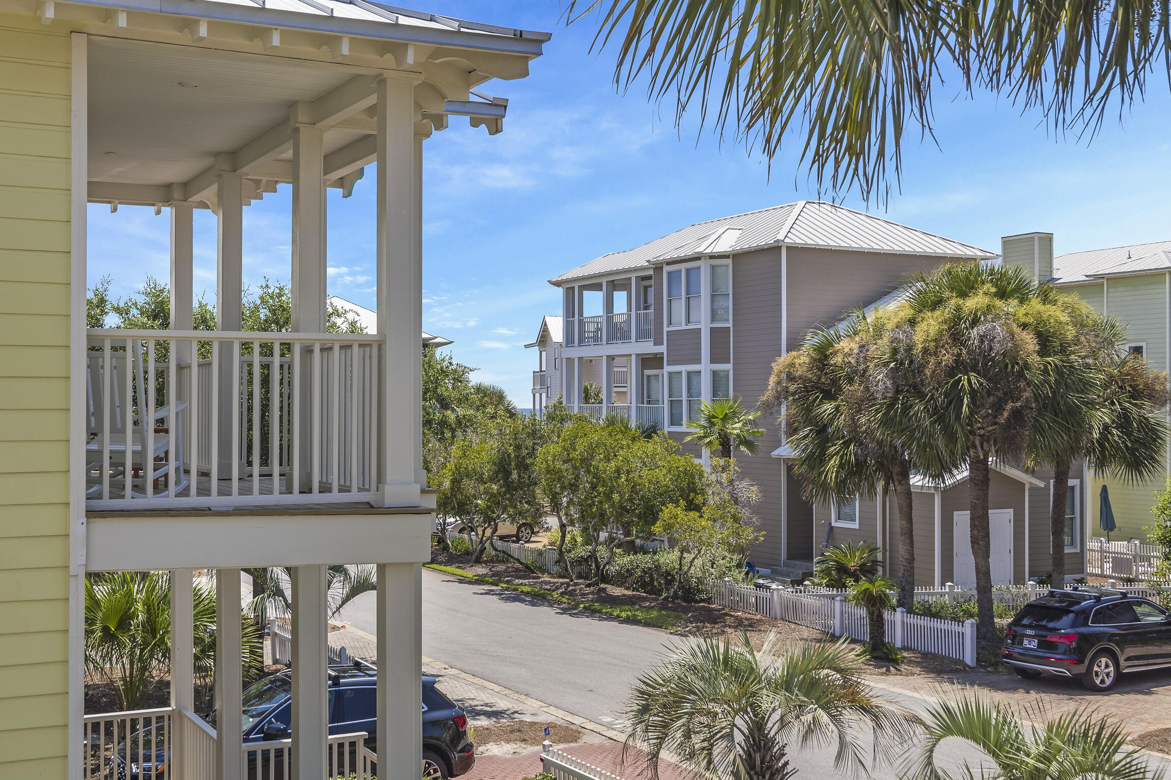 SUNRISE BEACH - Residential