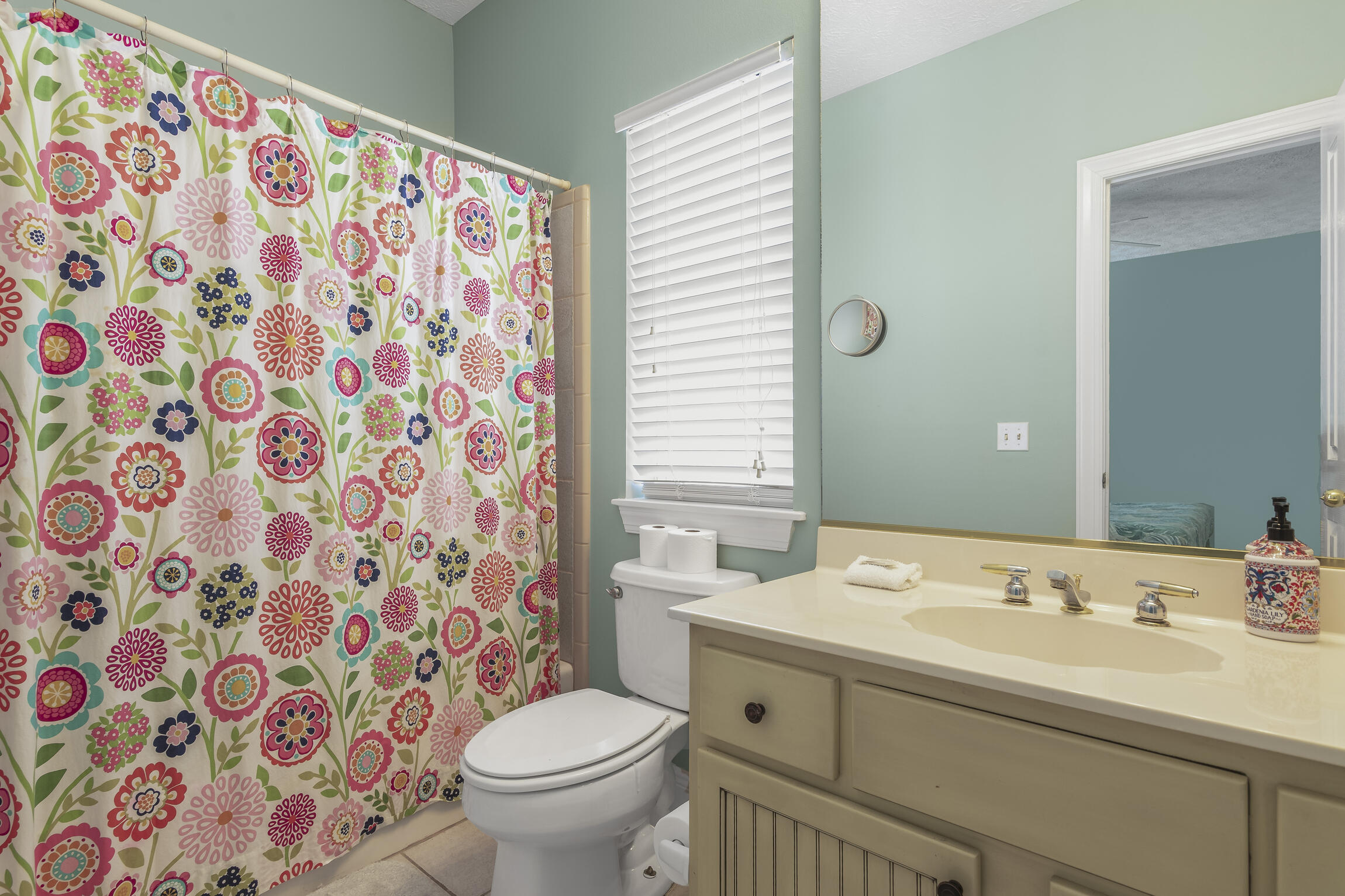 SUNRISE BEACH - Residential