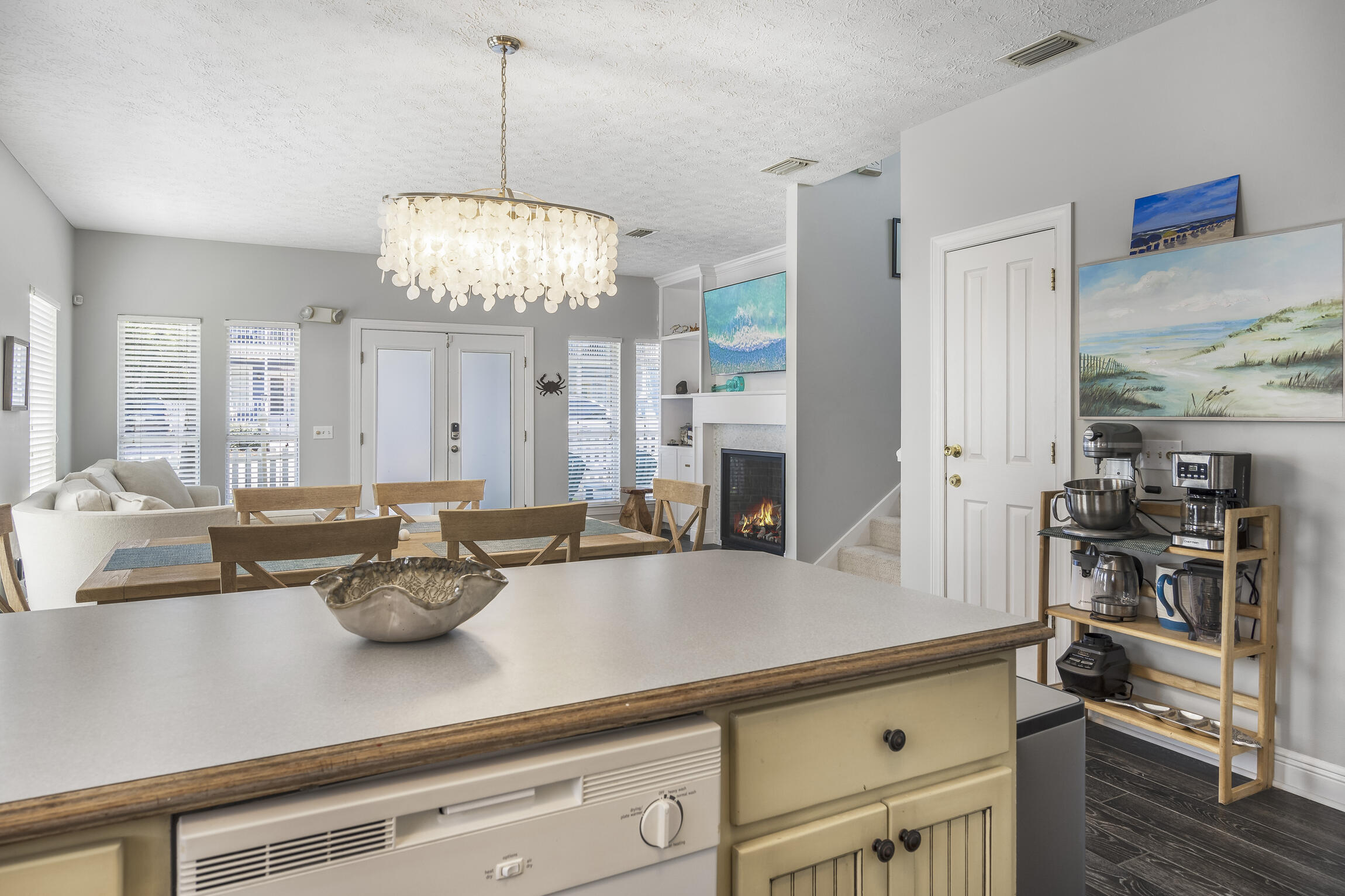 SUNRISE BEACH - Residential