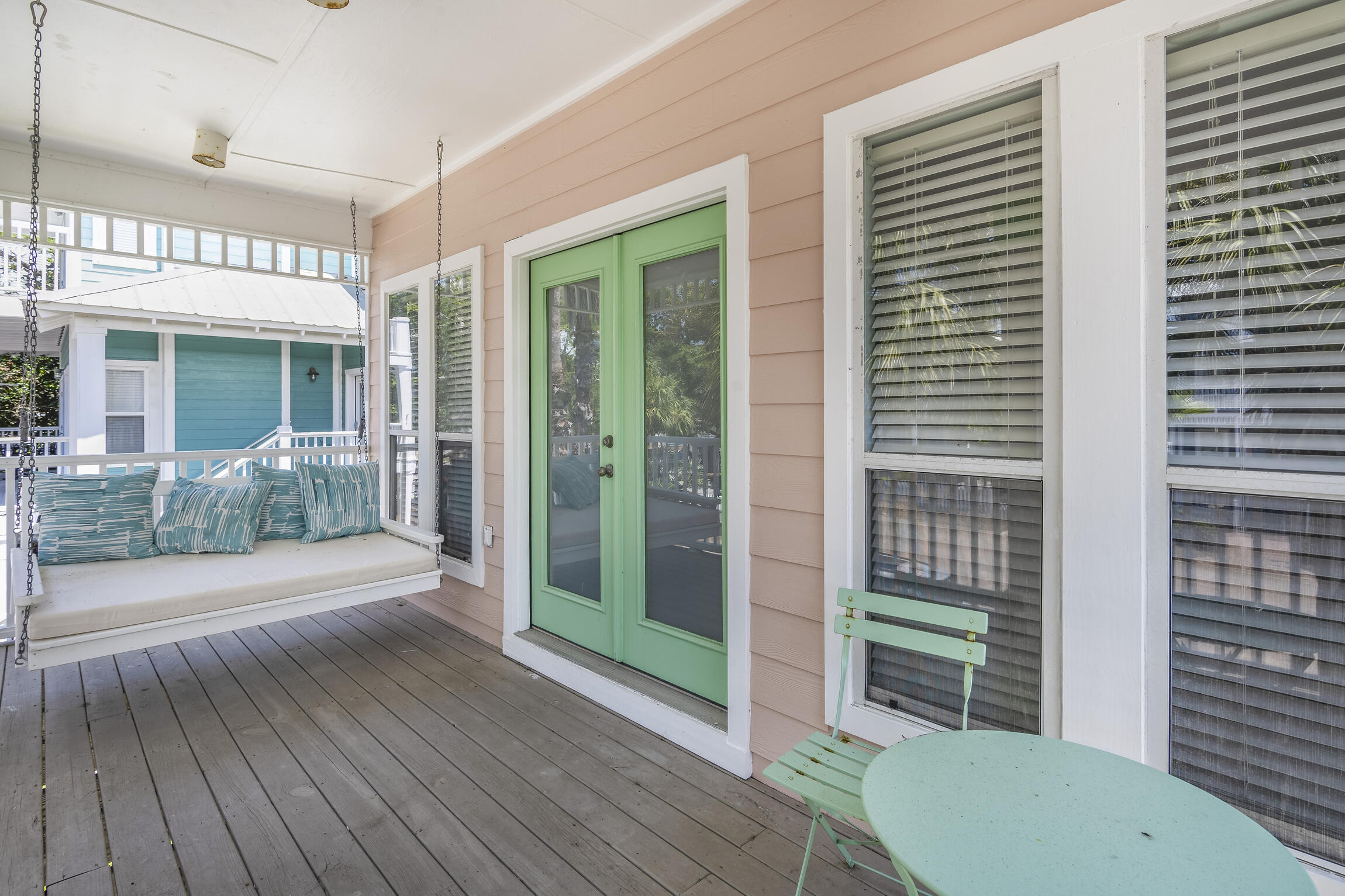 SUNRISE BEACH - Residential