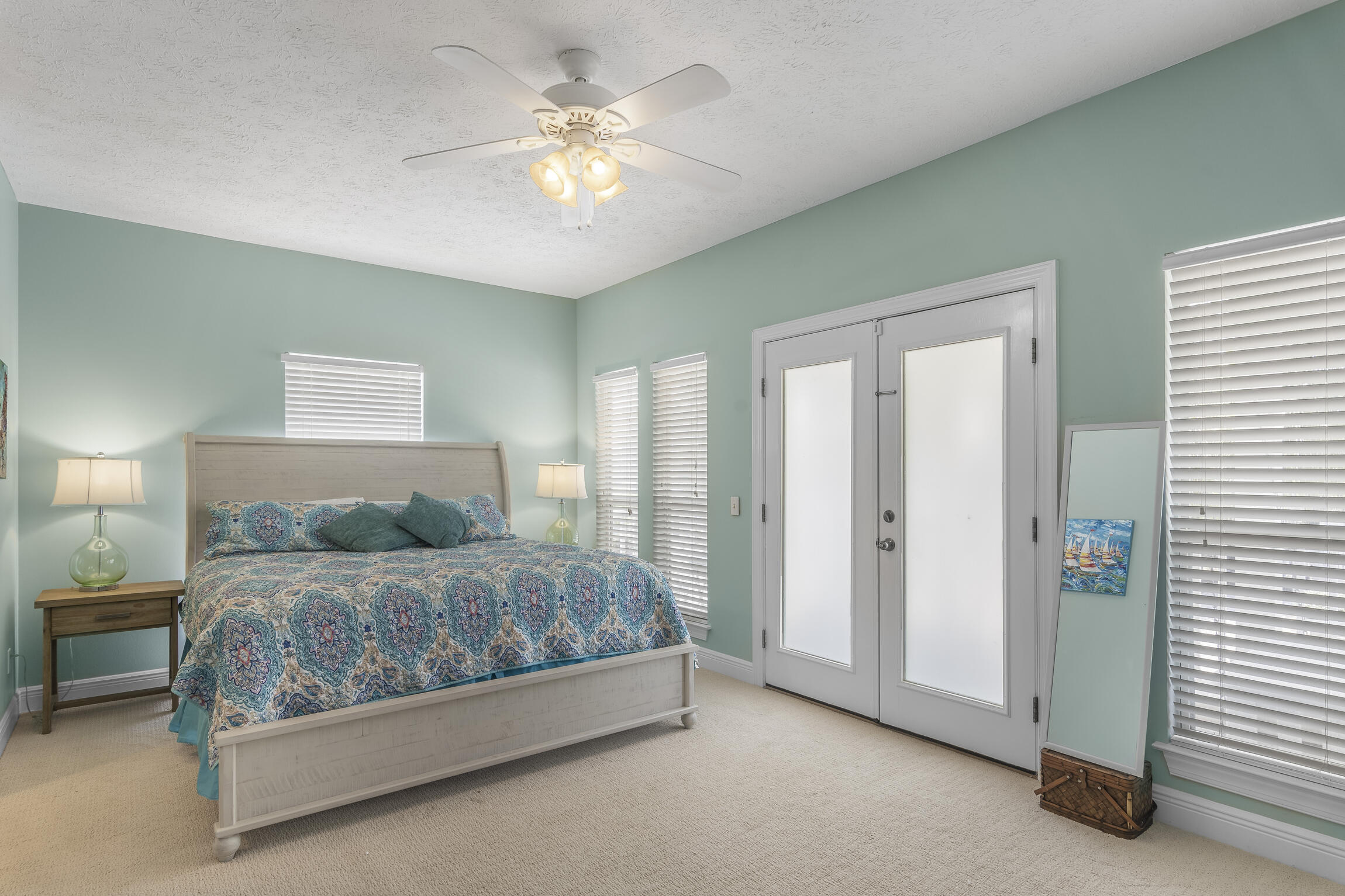 SUNRISE BEACH - Residential