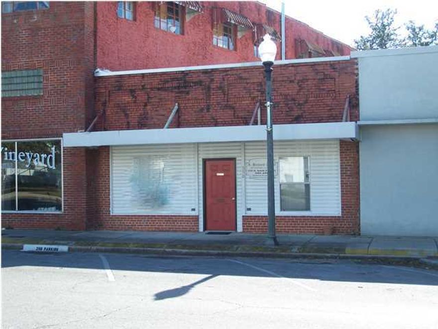 Fabulous location for a law practice located across from the courthouse and the office effective date built is 1996. Convenient location for office space. This location was formerly a law office but could be converted seller is willing to entertain a lease as well. Total of 6 offices that could be office, conference or storage - also a front receptionist area and waiting room as well as a kitchen and a bathroom. Owner is also willing to lease.