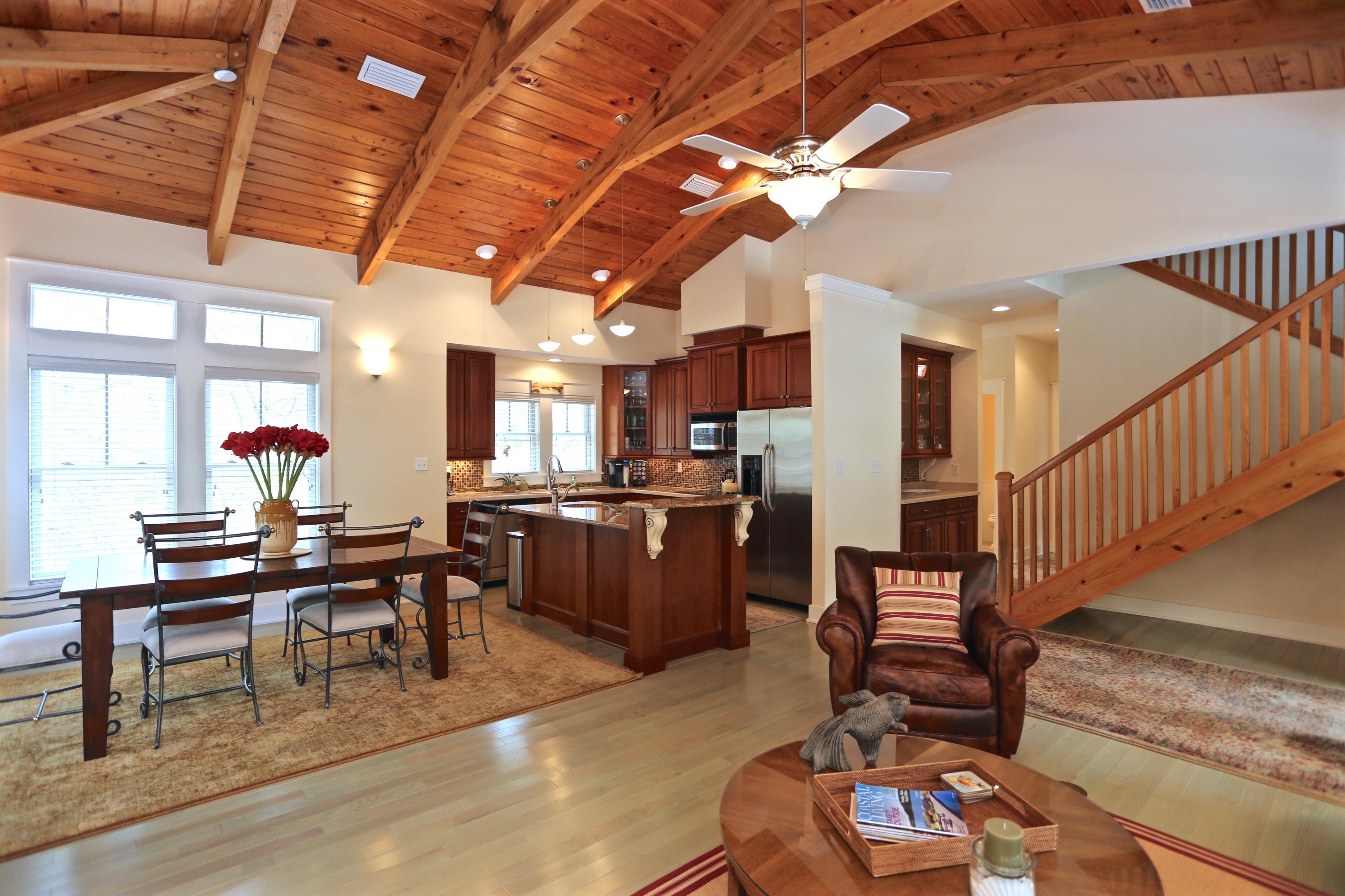 SUMMER RIDGE - Residential