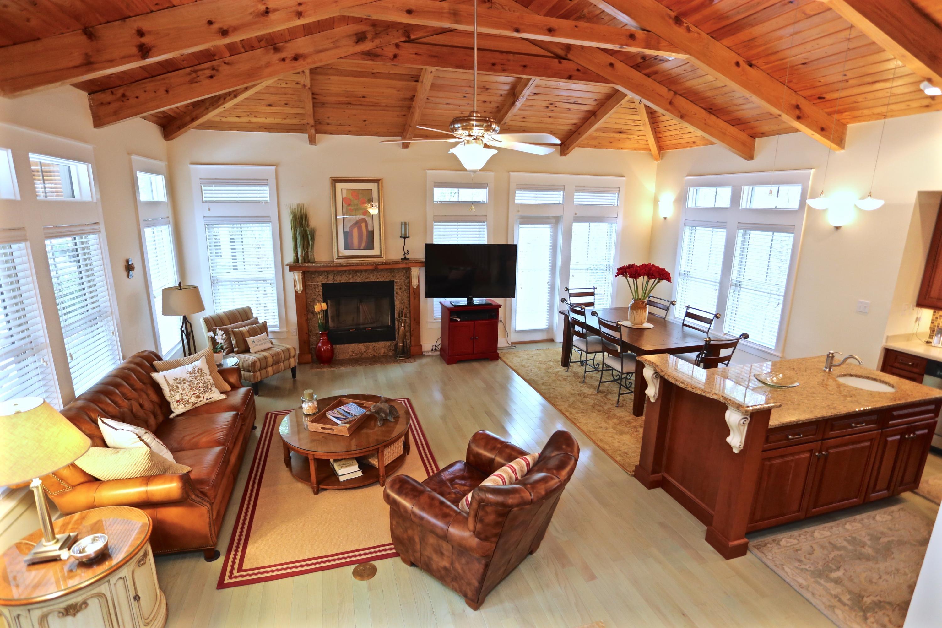 SUMMER RIDGE - Residential