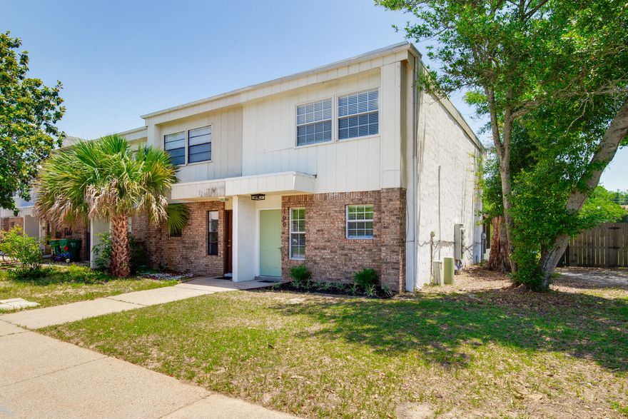 FREE PIZZA AND DRINKS ON MOVE IN DAY! Welcome home to easy living! No HOA fees! This remodeled end-unit townhome has tile in the kitchen, great room and baths as well as new carpet in the bedrooms. Upstairs are two bedrooms plus a 6 x 8.5' bonus room that would make a great office or nursery. Screened patio overlooking the backyard and extra storage off of the patio plus extensive storage under interior stairs. Completely rewired 2024, Roof 2024, HVAC 2020, HWH 2024, newer vinyl windows, new light fixtures throughout and paint. Turnkey and ready for new owners!