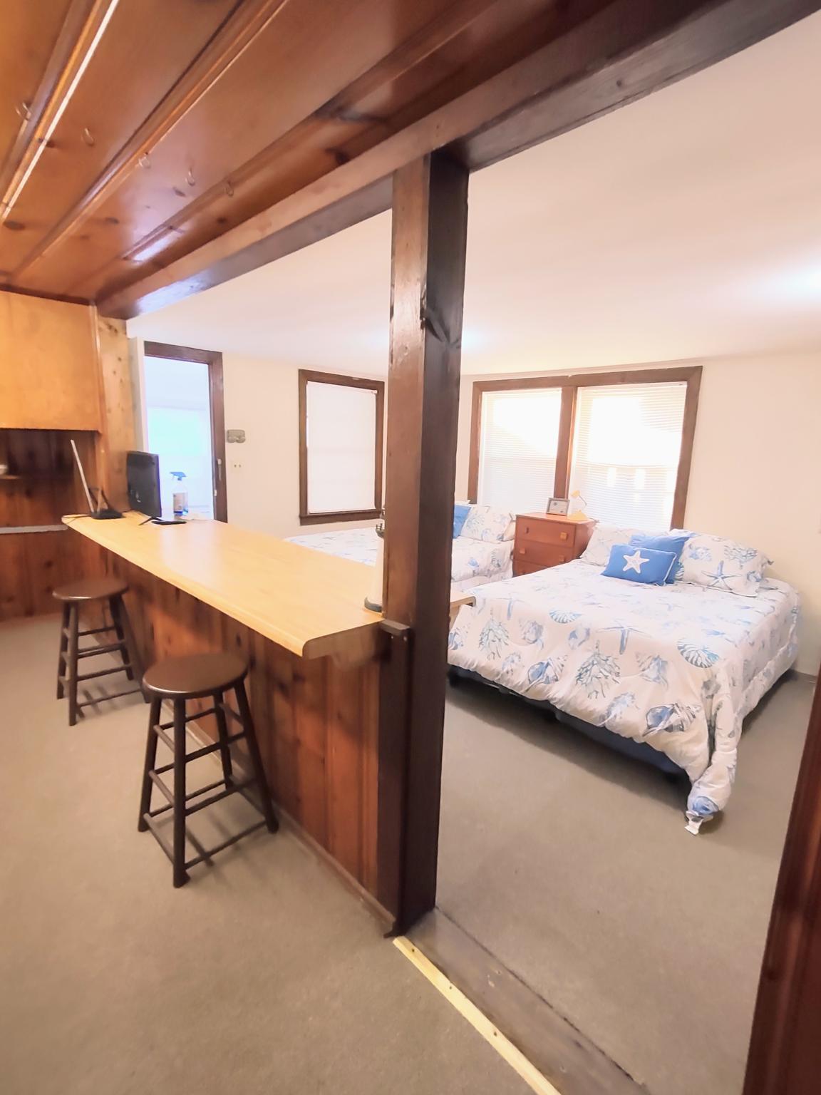 LAGUNA BEACH - Residential